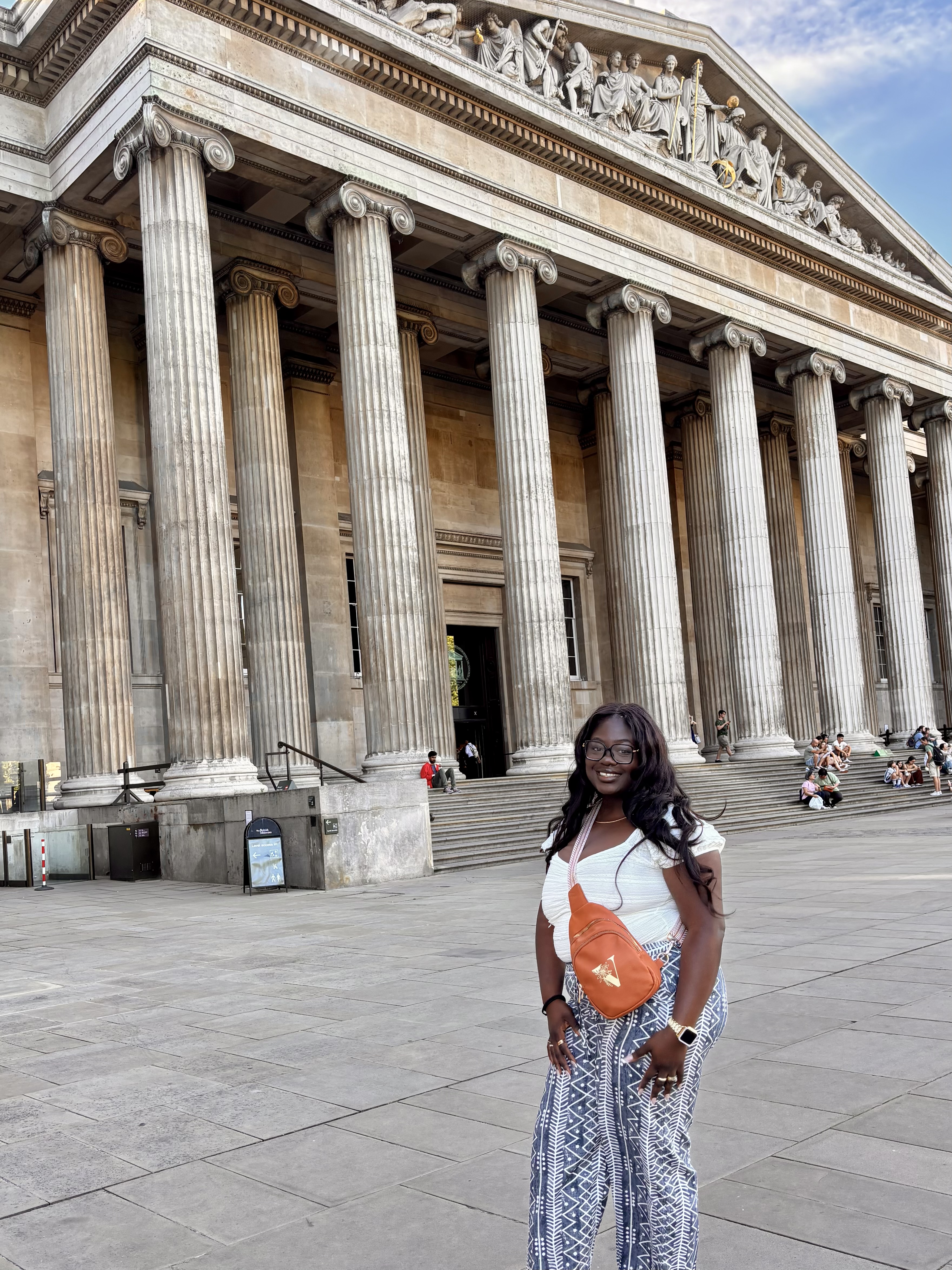 Fora Author - Vetia Gilles
