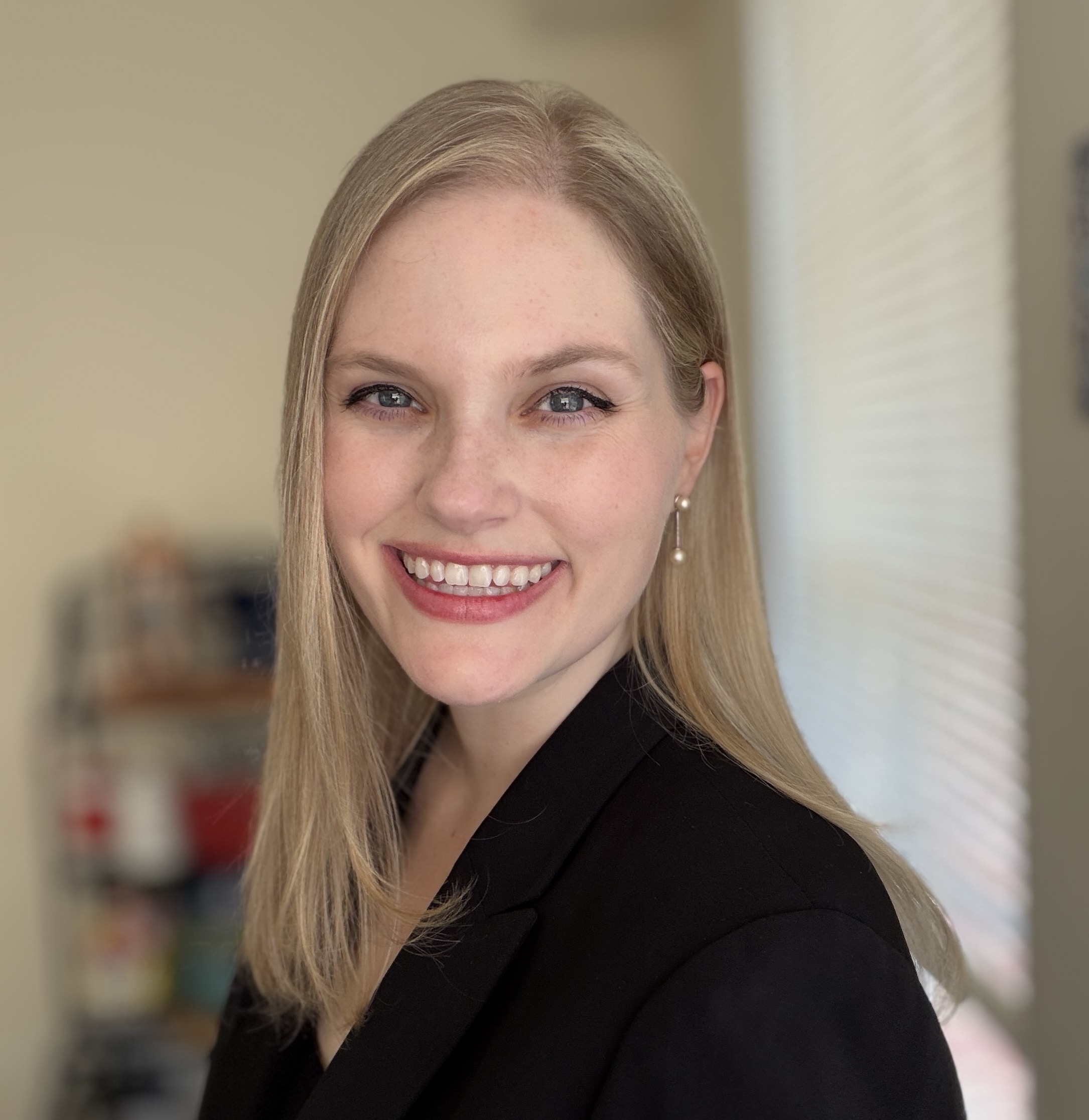 Fora Author - Rachel Anderson