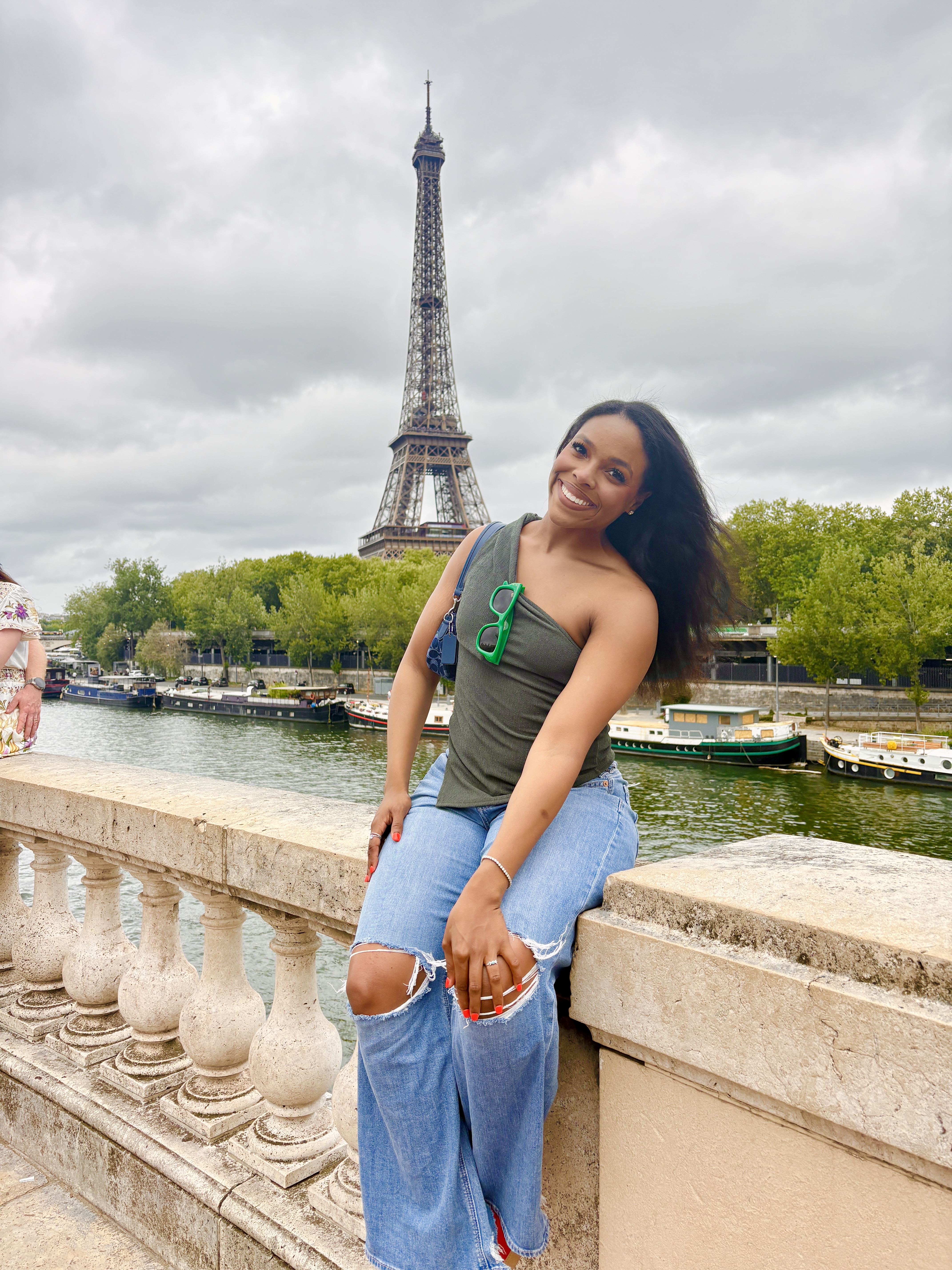 Fora Author - Jada Jackson