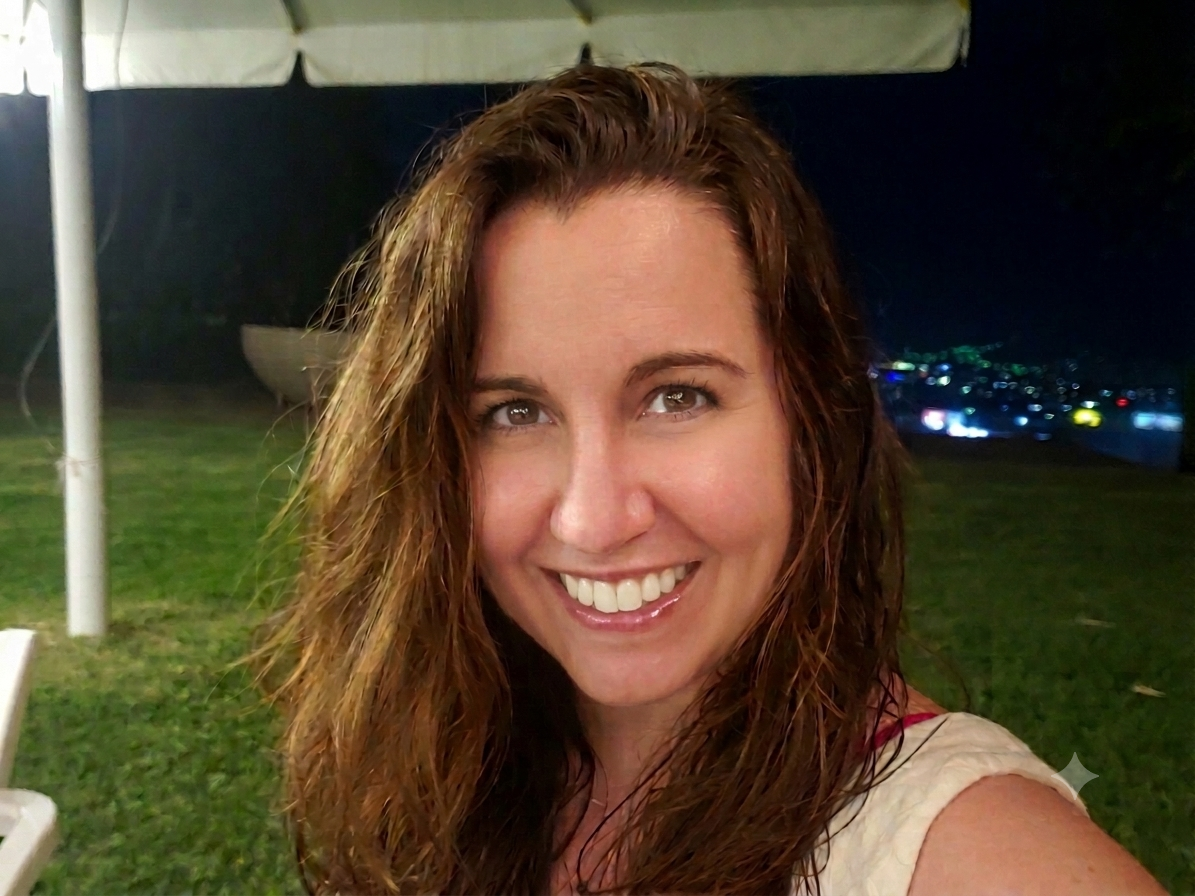 Fora Author - Christina Gonzalez