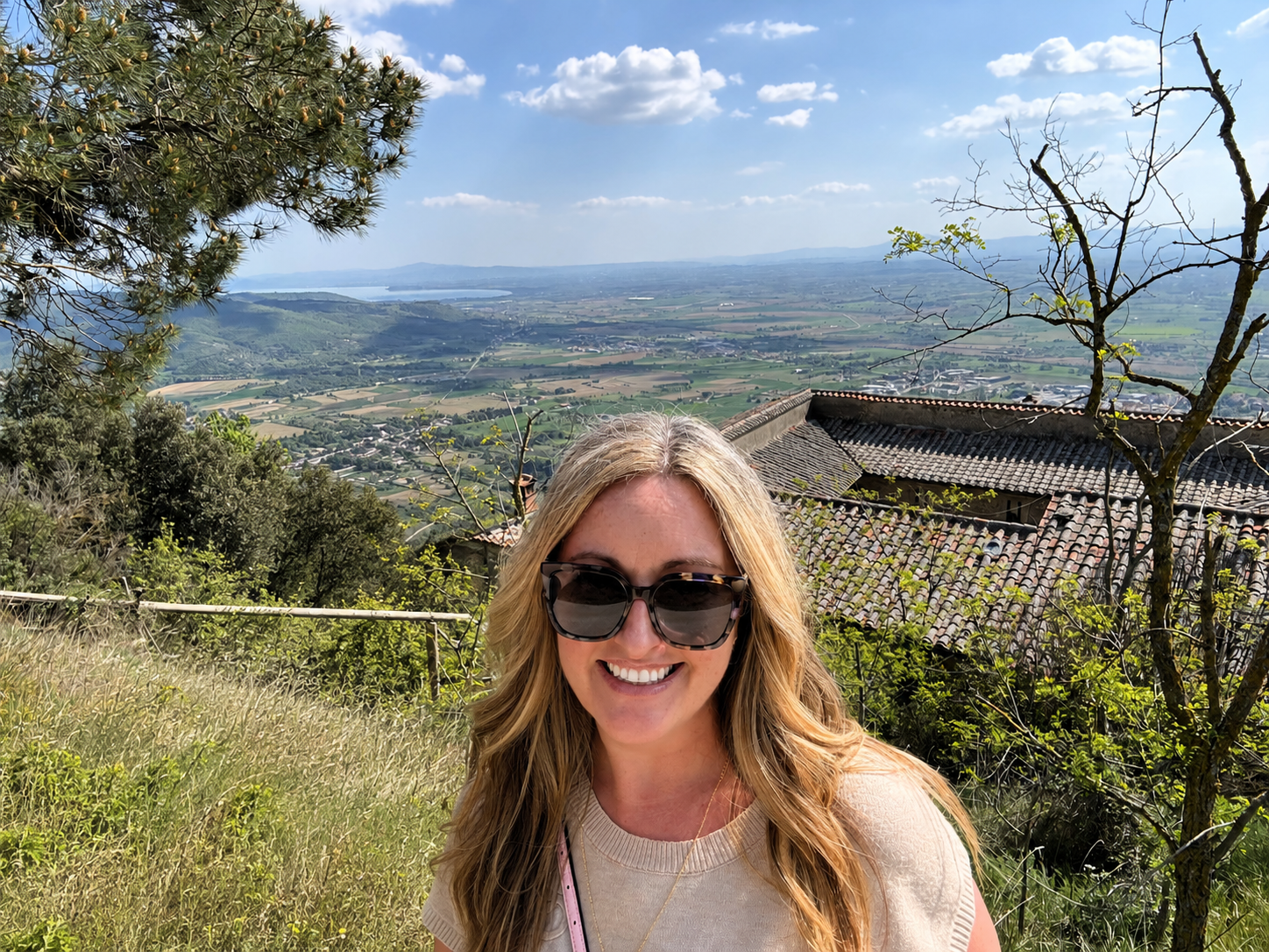 Fora Author - Shelby Dickman