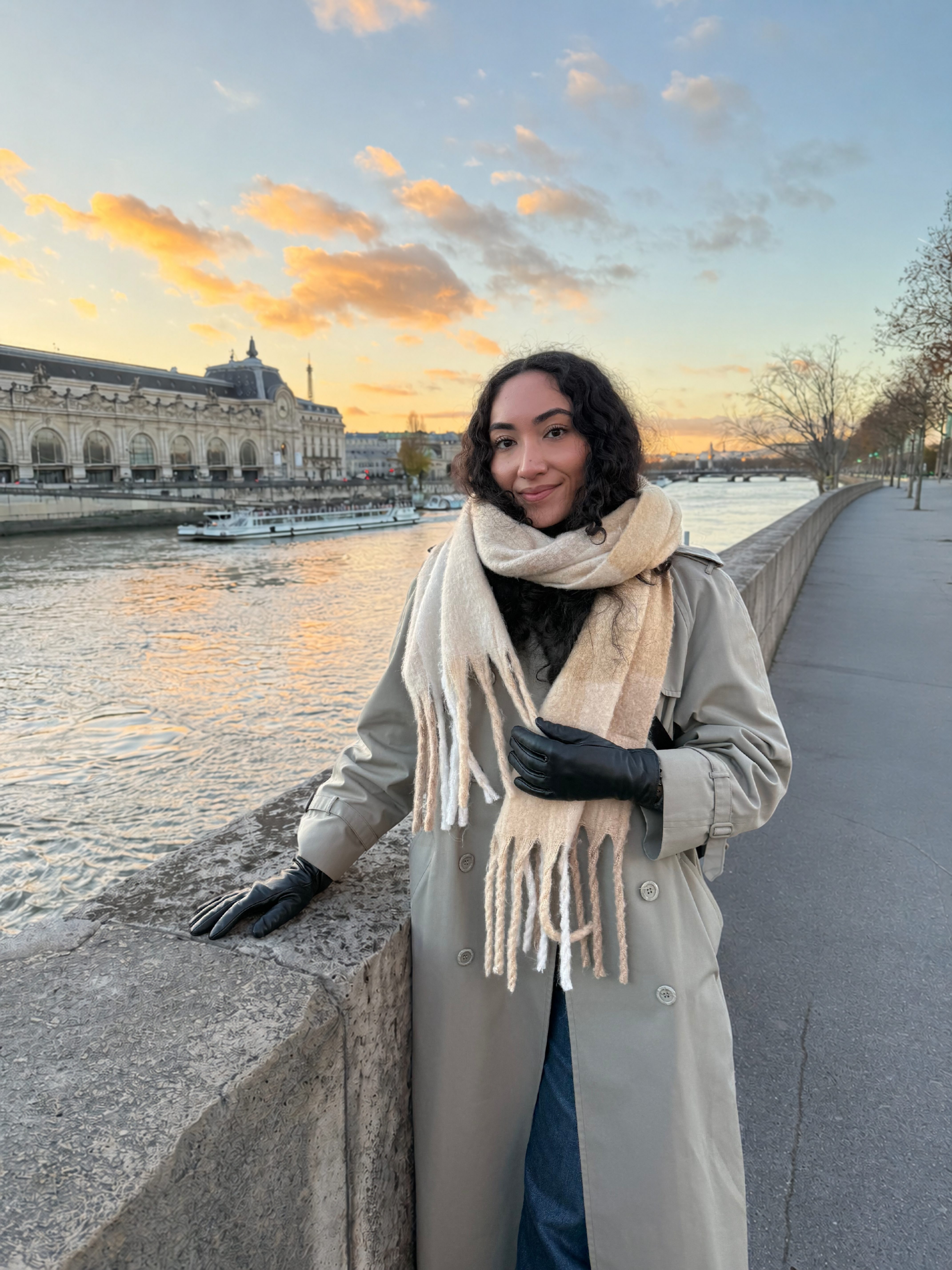 Fora Author - Telisa Taoukil