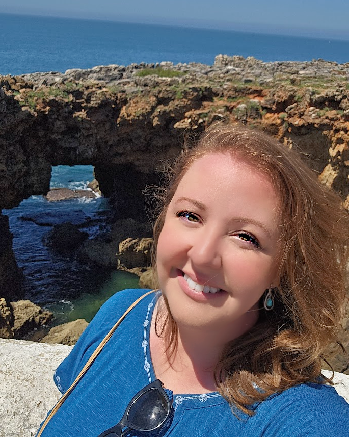 Fora Author - Laura Oliverio