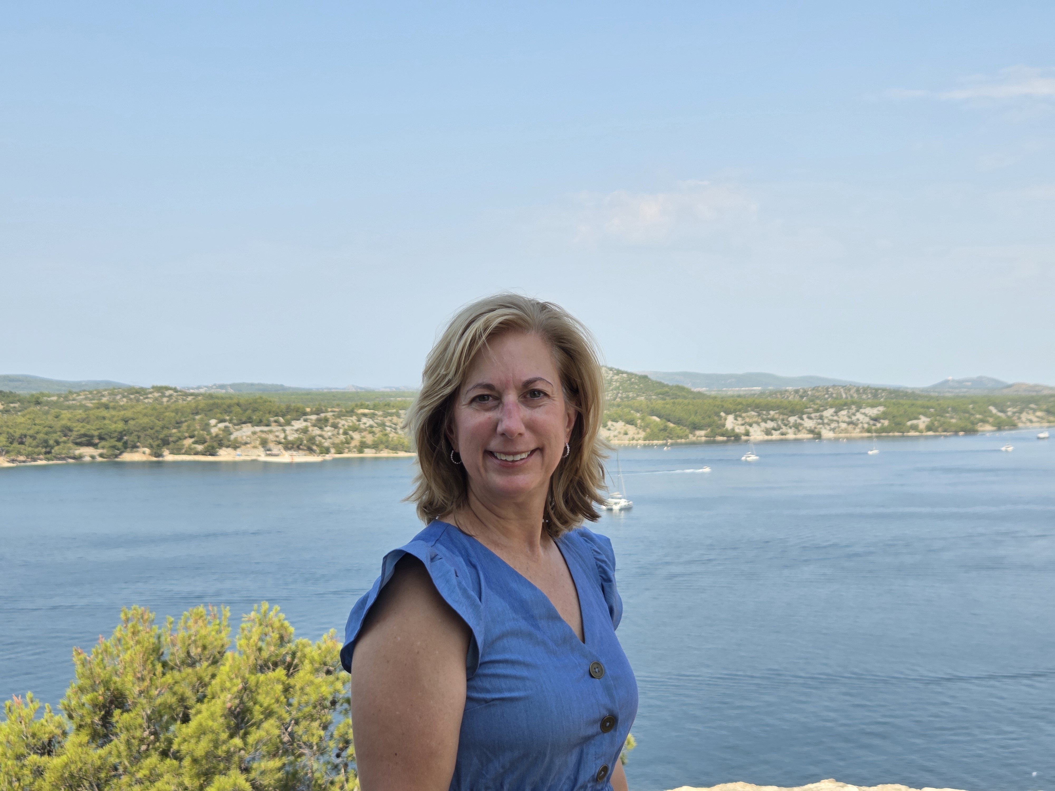 Fora Author - Pam Hurt