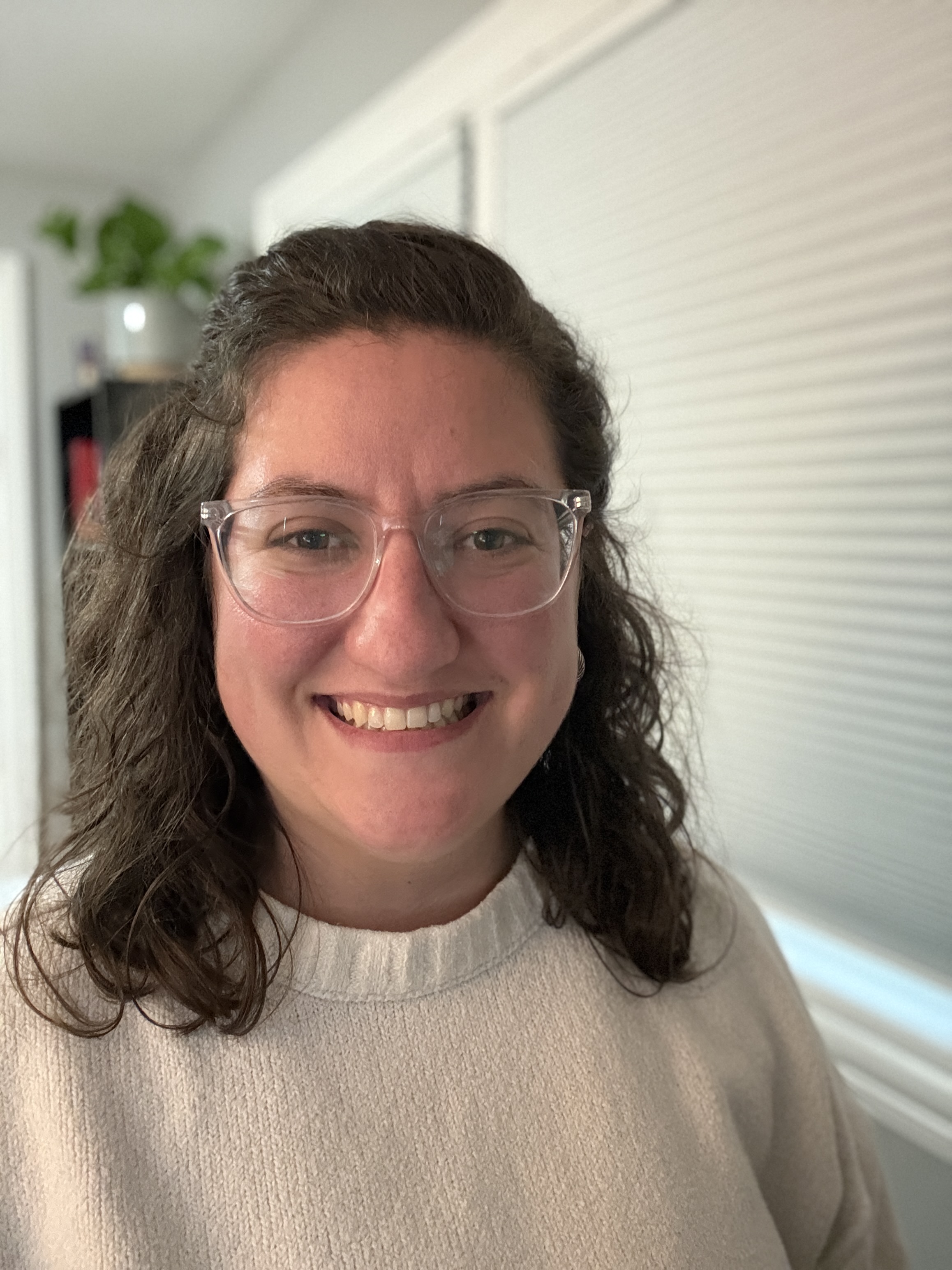 Fora Author - Renee Hamm