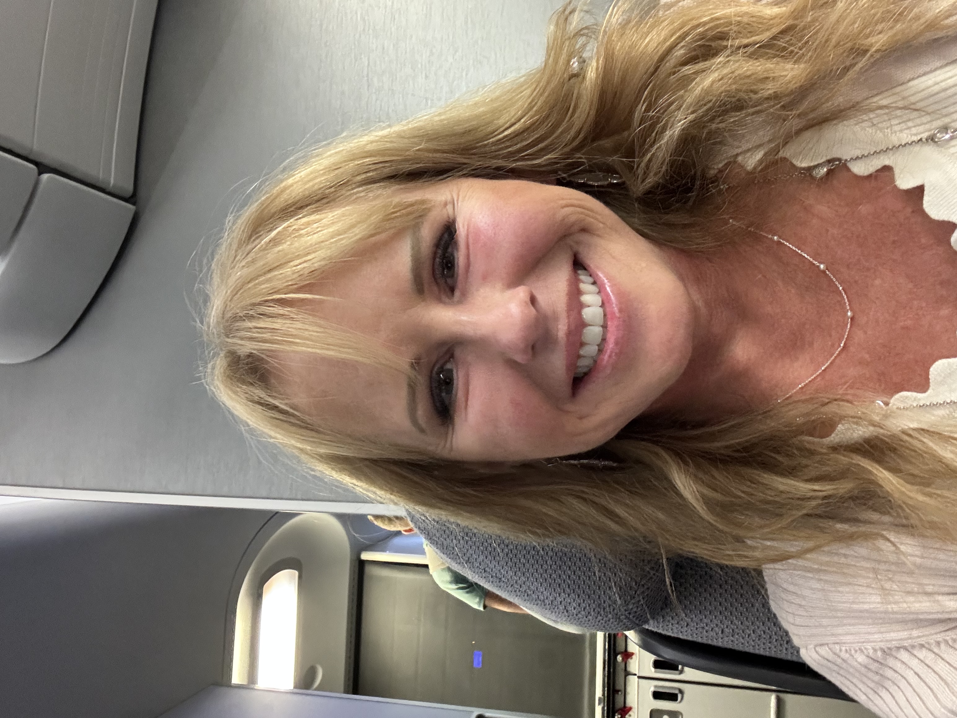 Fora Author - Kim Ruffino