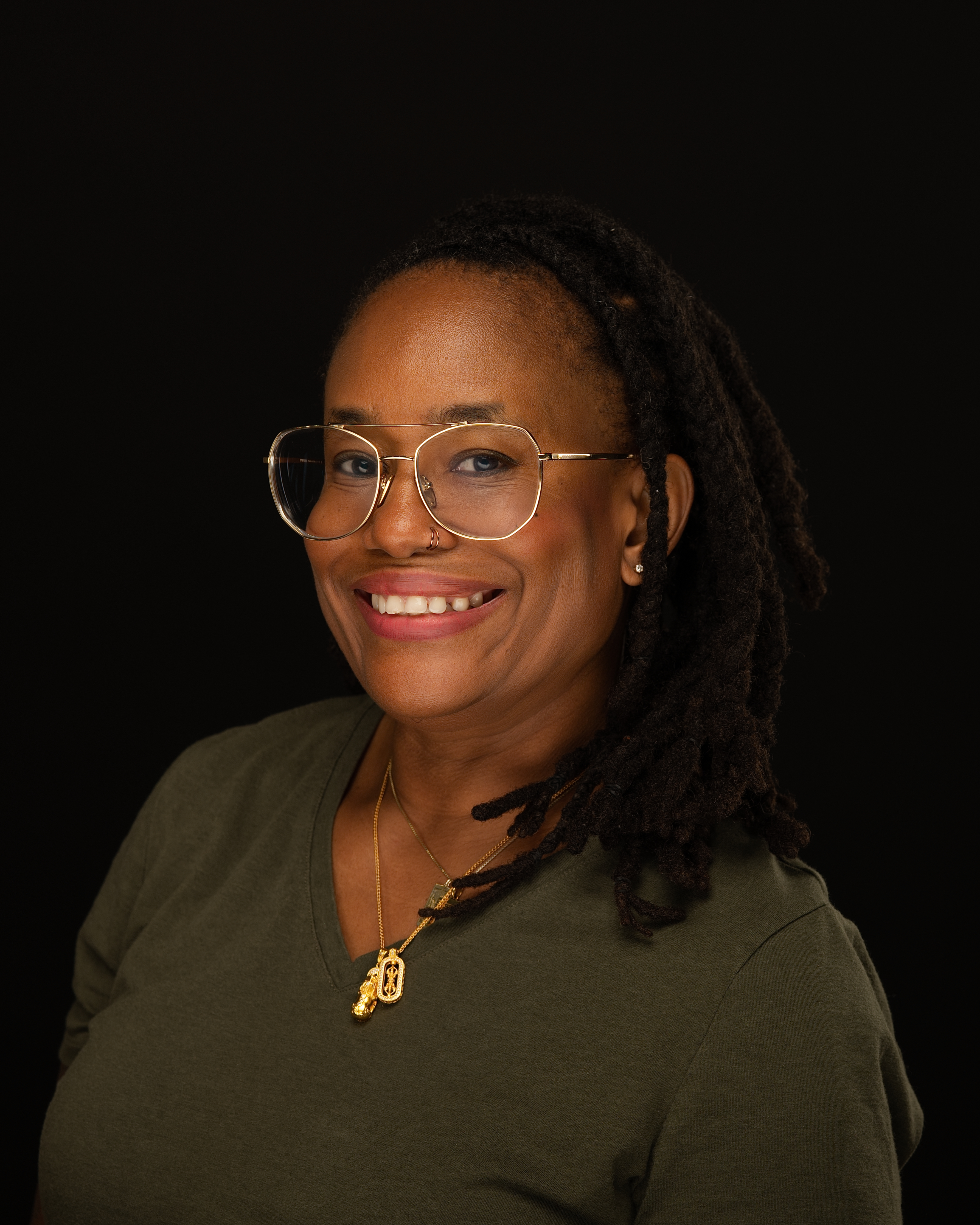 Fora Author - Pilar Arthur-Snead