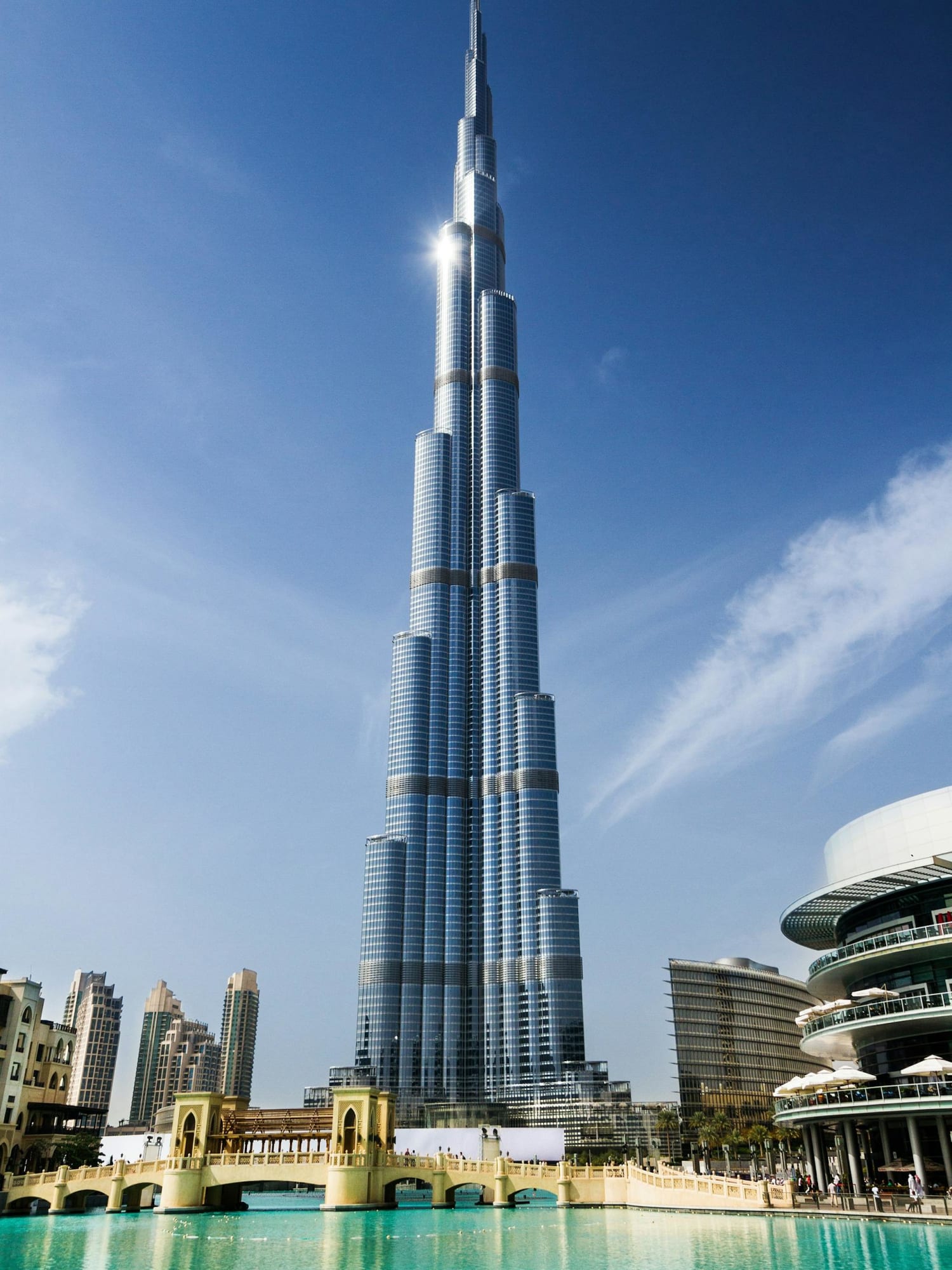 Advisor - The Ultimate Guide to Dubai: Luxury, Adventure & Hidden Gems in the Heart of the UAE