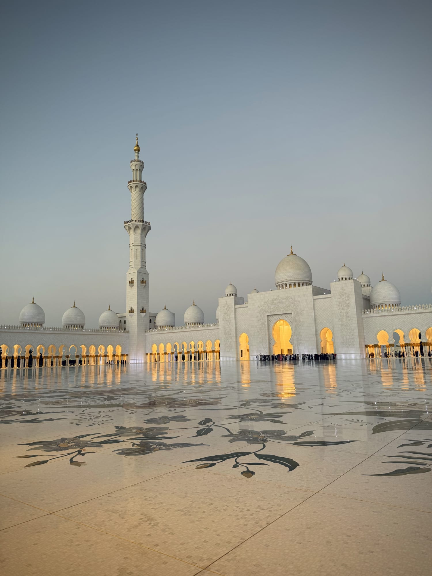 Advisor - Abu Dhabi: Exploring the UAE's Capital City