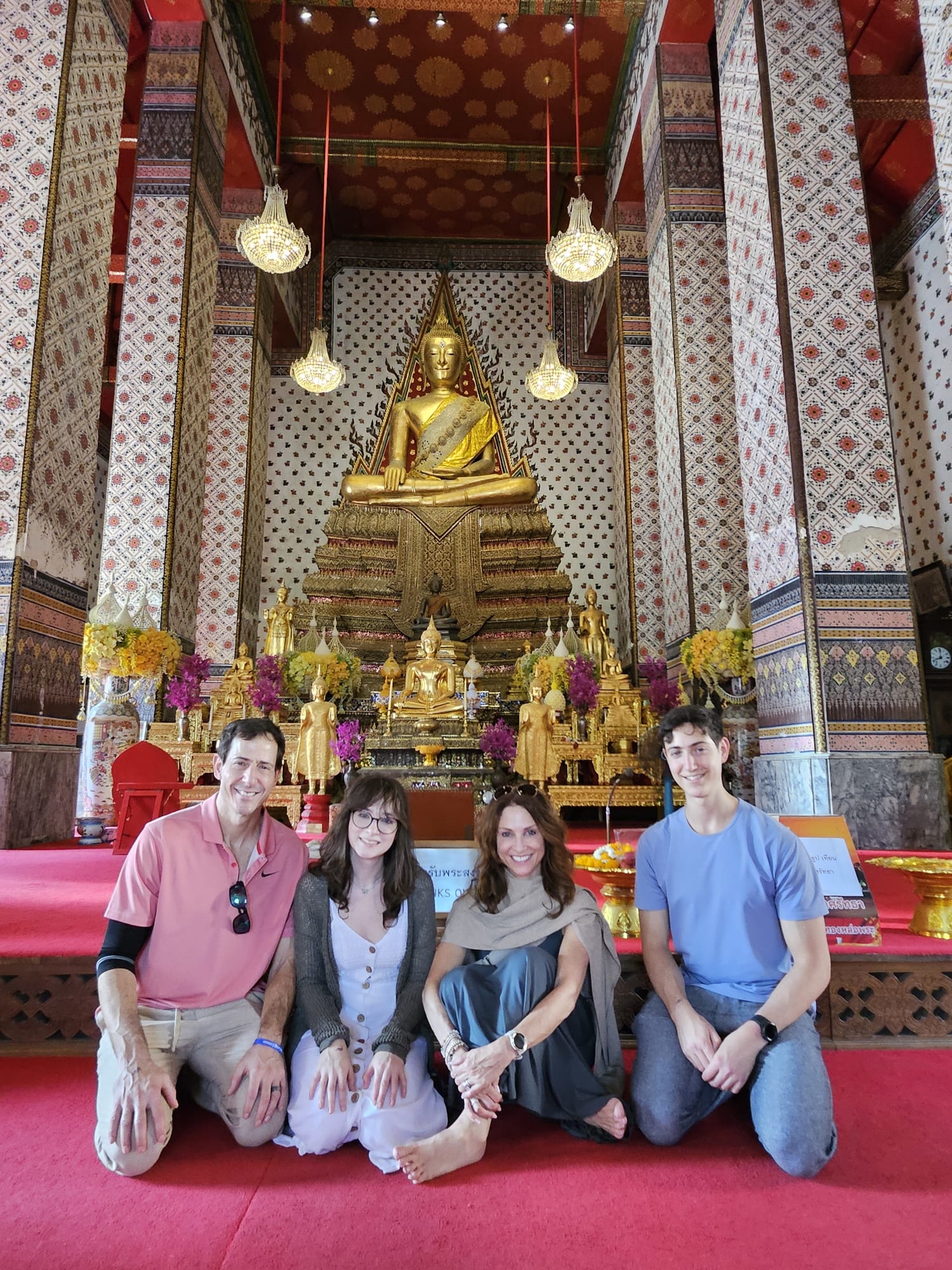 Advisor - Thailand: From Temples to Beaches: A Two Week Family Adventure