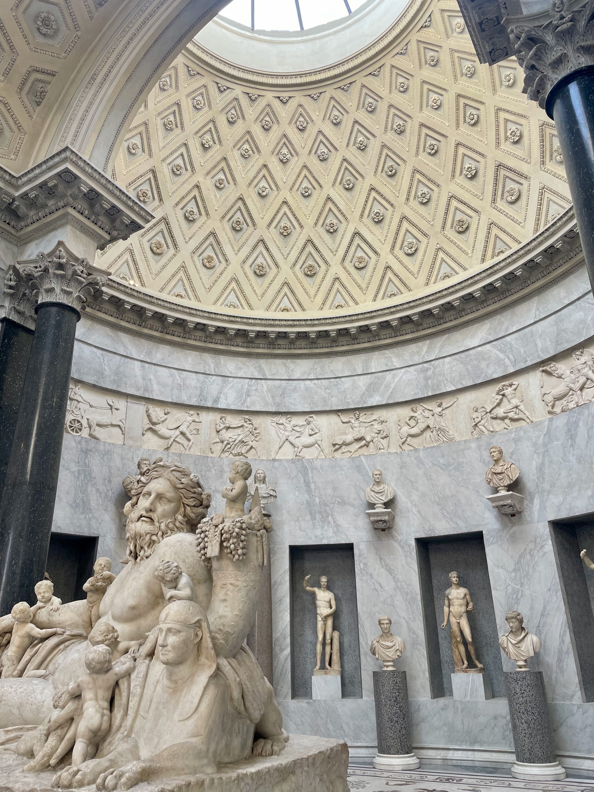 Advisor - Historical and Cultural Journey Through Rome