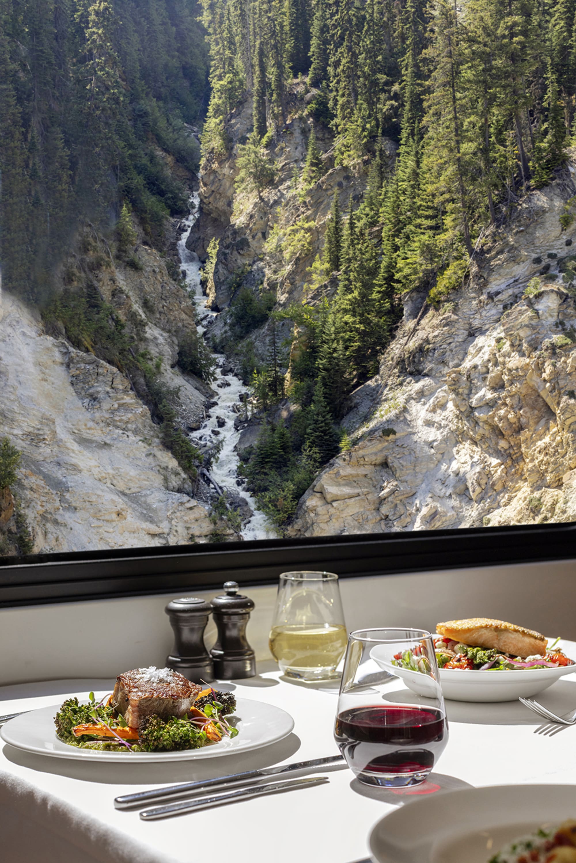 Advisor - 8 Days by Rail: A Scenic Journey from Vancouver to Banff aboard the Rocky Mountaineer