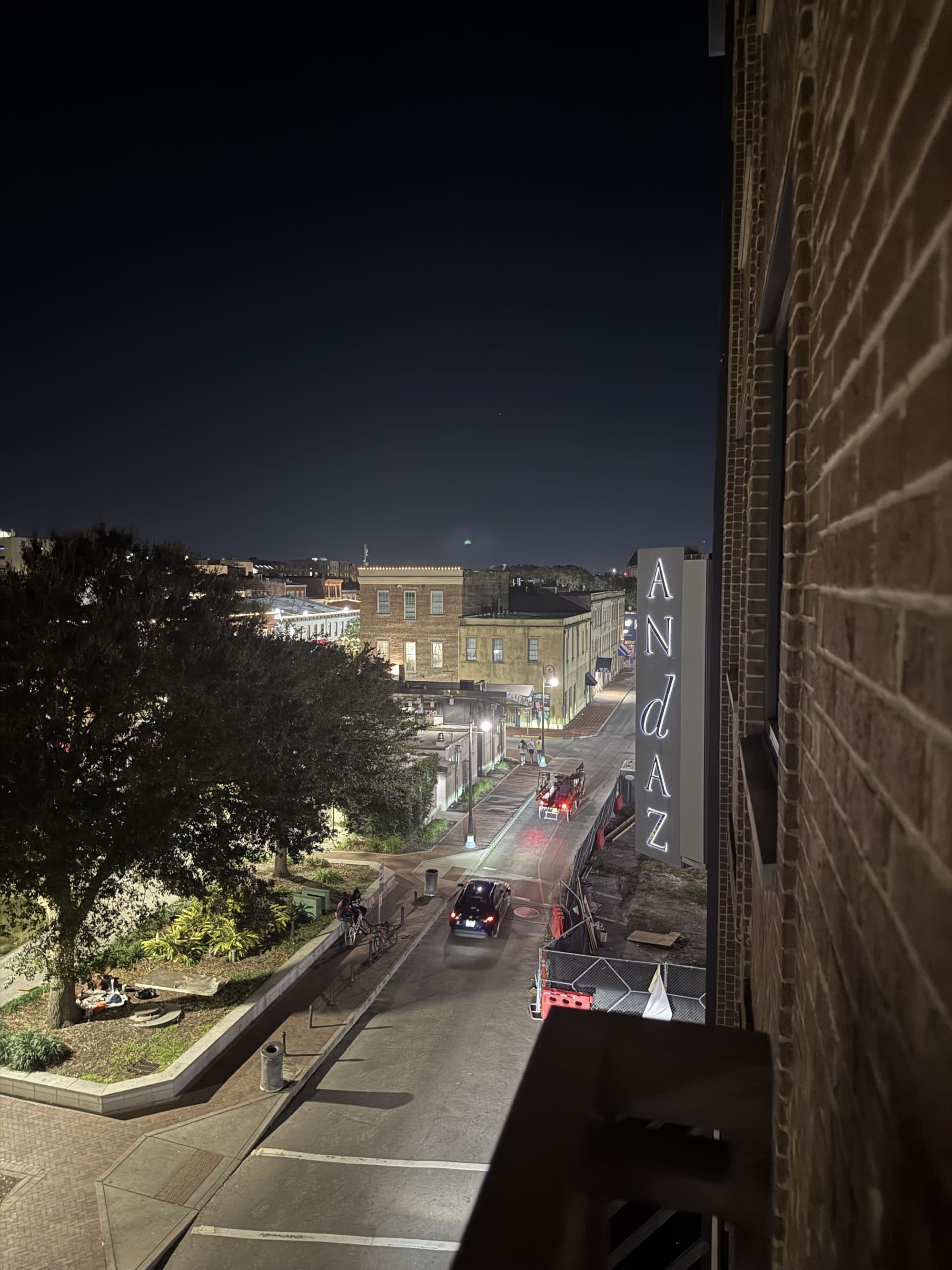 Advisor - A Perfect One-Night Stay in Savannah: Where History Meets Modern Comfort