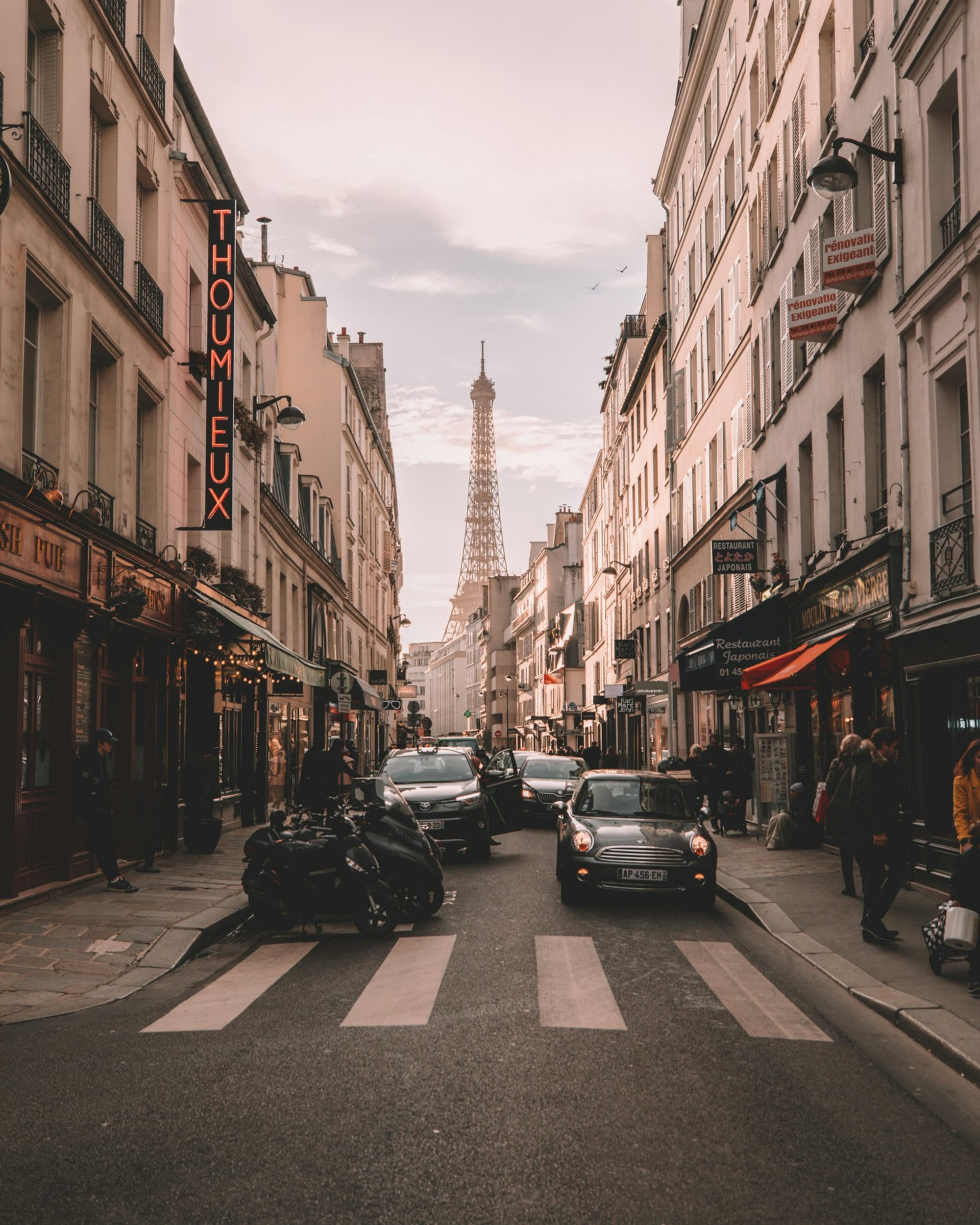Advisor - Five Days in Paris