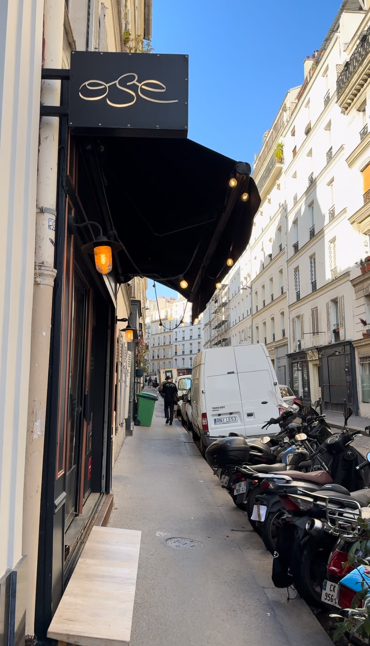 Advisor - A Food Lover’s Guide to Paris: Cafes, Bistros and Bars