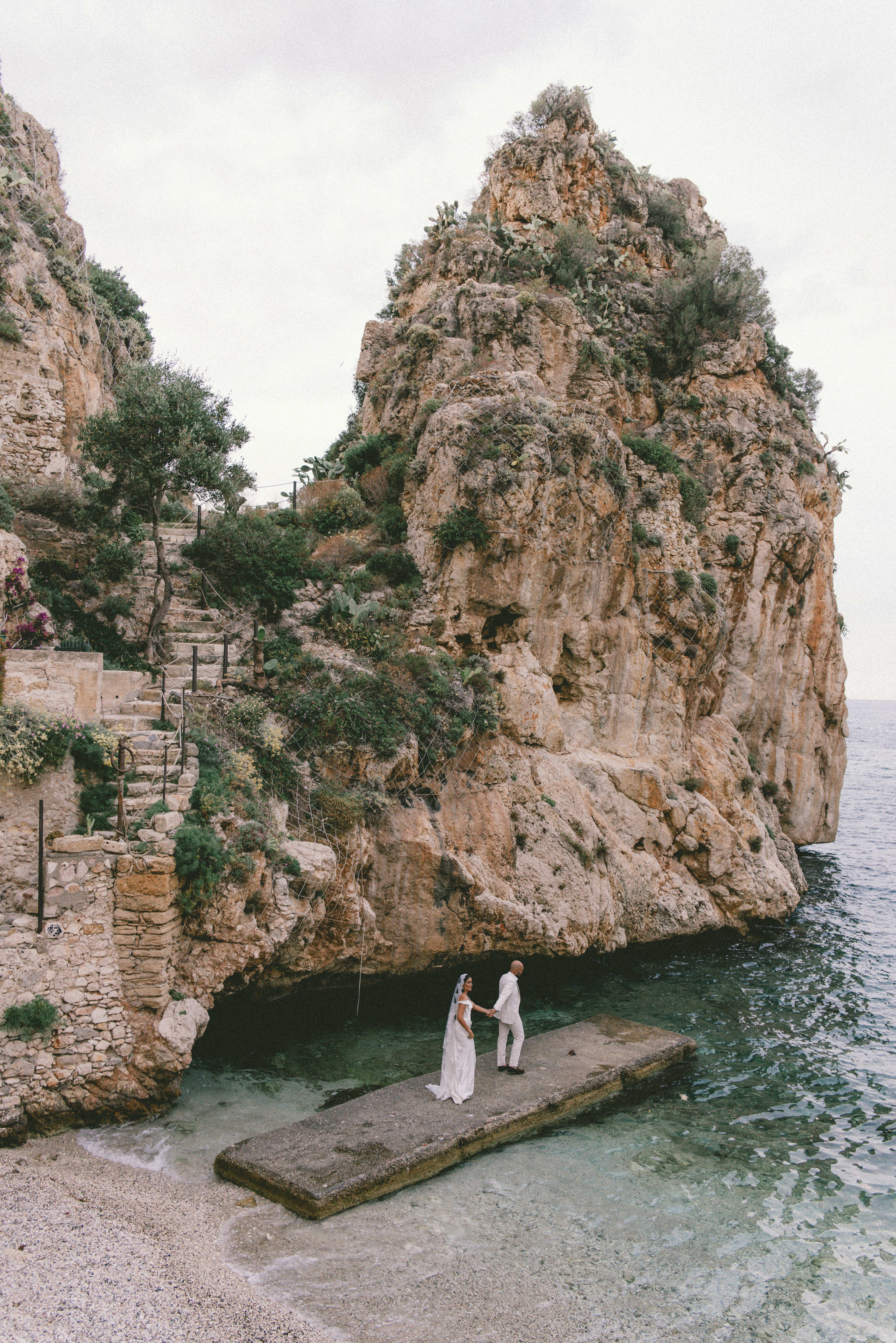 Advisor - Say “I Do” in Paradise: The Ultimate Guide to Planning a Destination Wedding