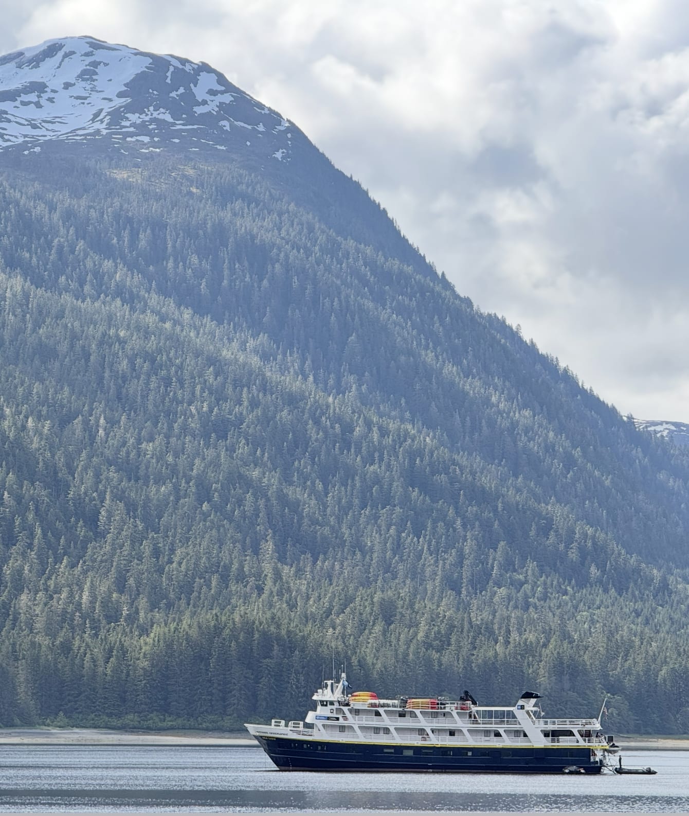 A Multigenerational Alaskan Escape with Lindblad Expeditions