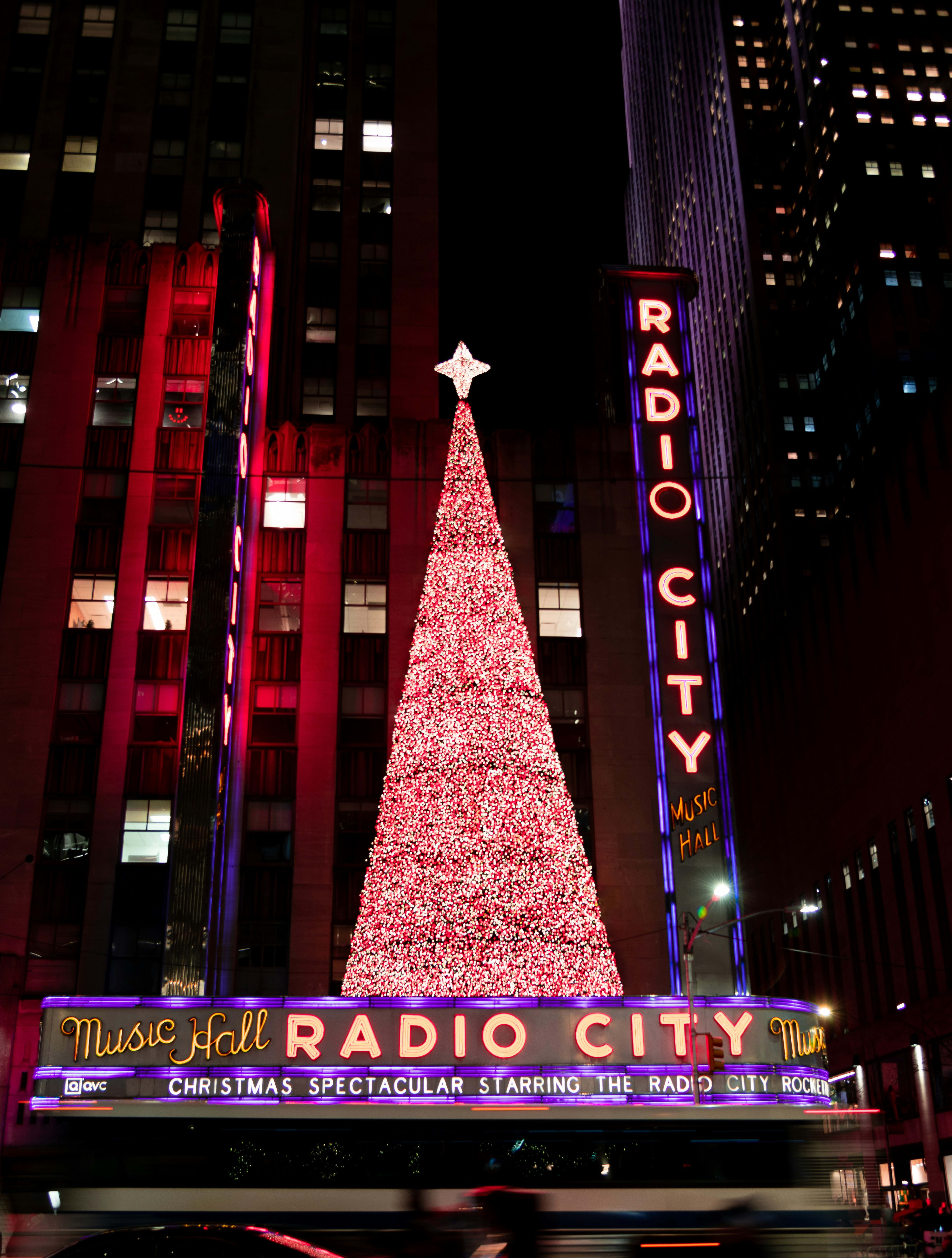 Holiday Magic in Midtown: An Unforgettable Weekend in NYC