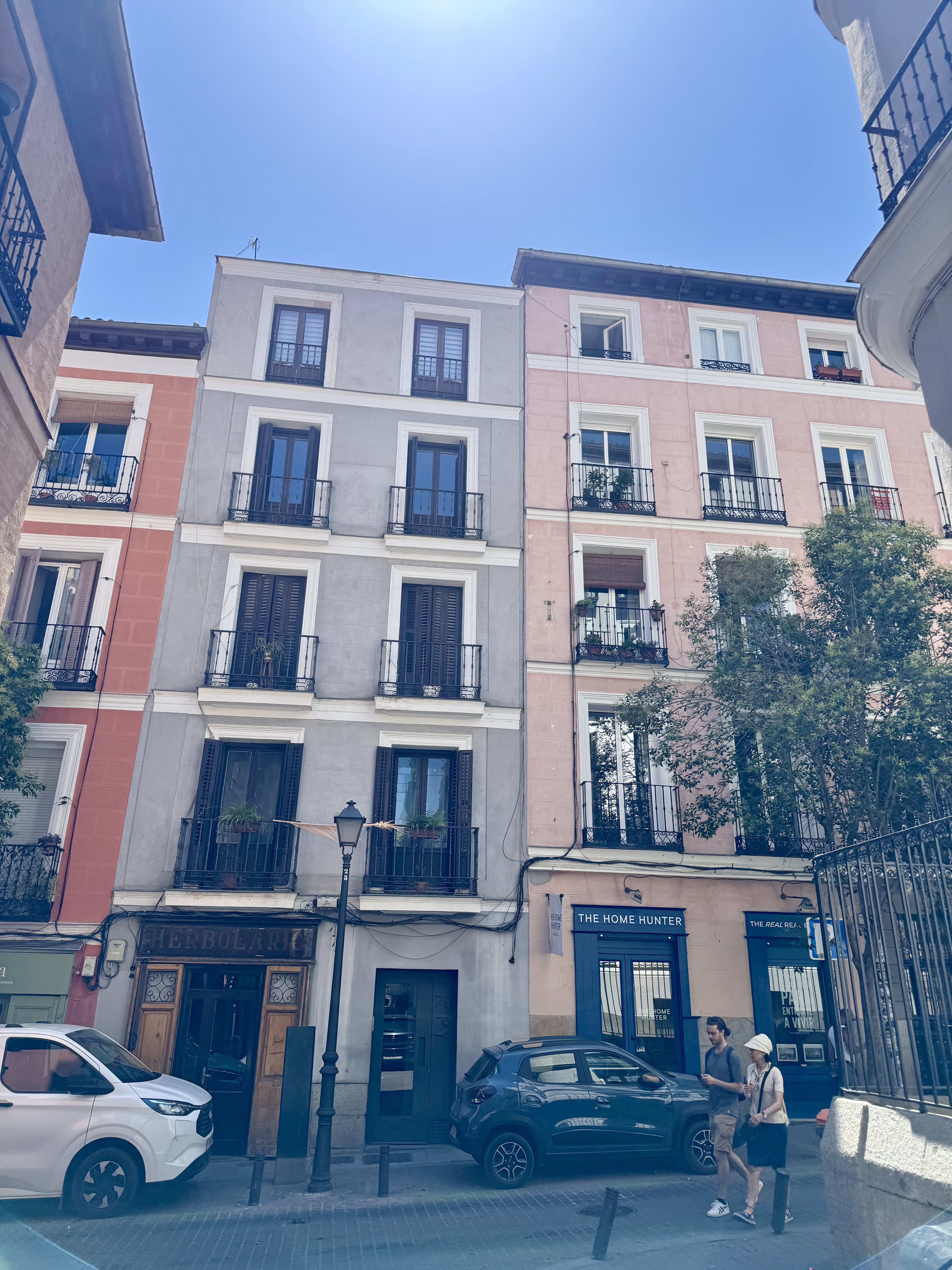 Advisor - Madrid Right Now: Energy, Tapas & Late Nights