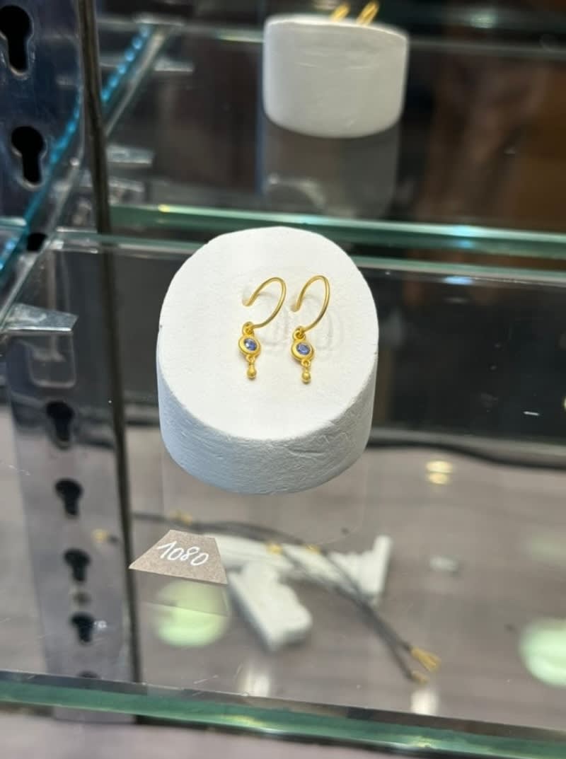 Advisor - 3 Days Perusing Independent Jewelry Brands in Paris