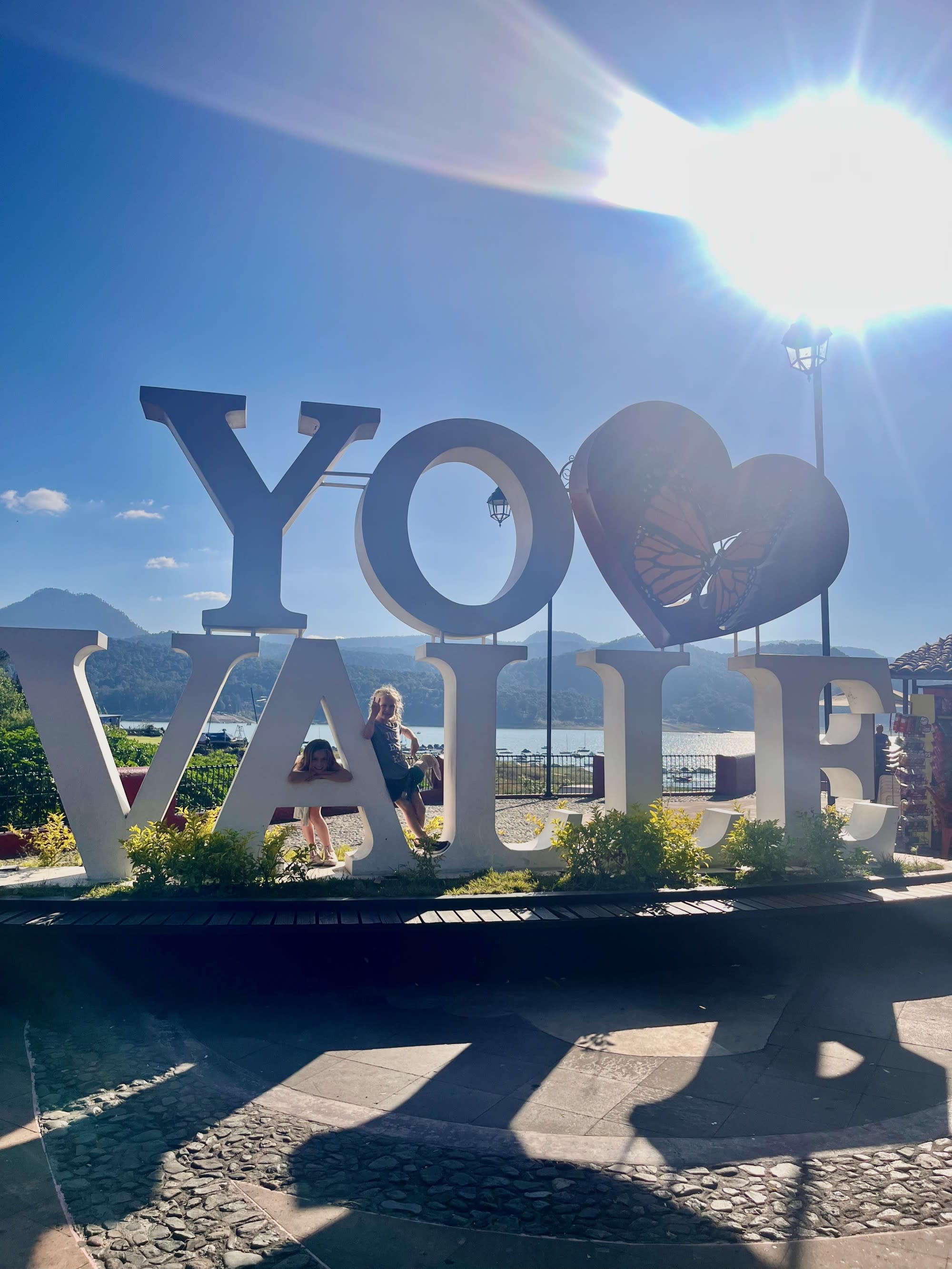 Landmark with letters saying Yo Valle.