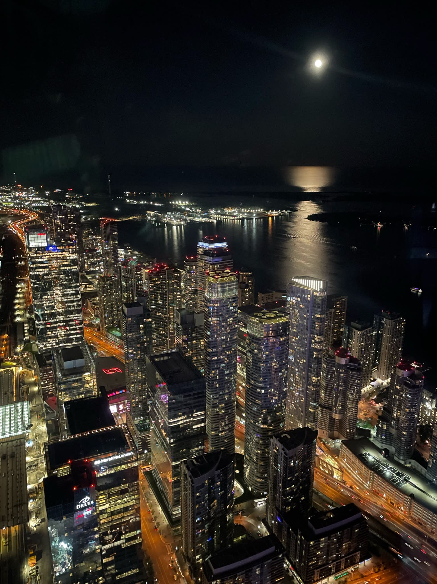 Toronto city skyline at night.