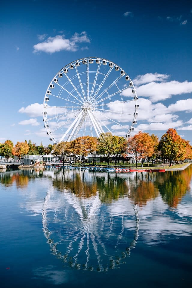 ferris wheel Montreal under blue sky