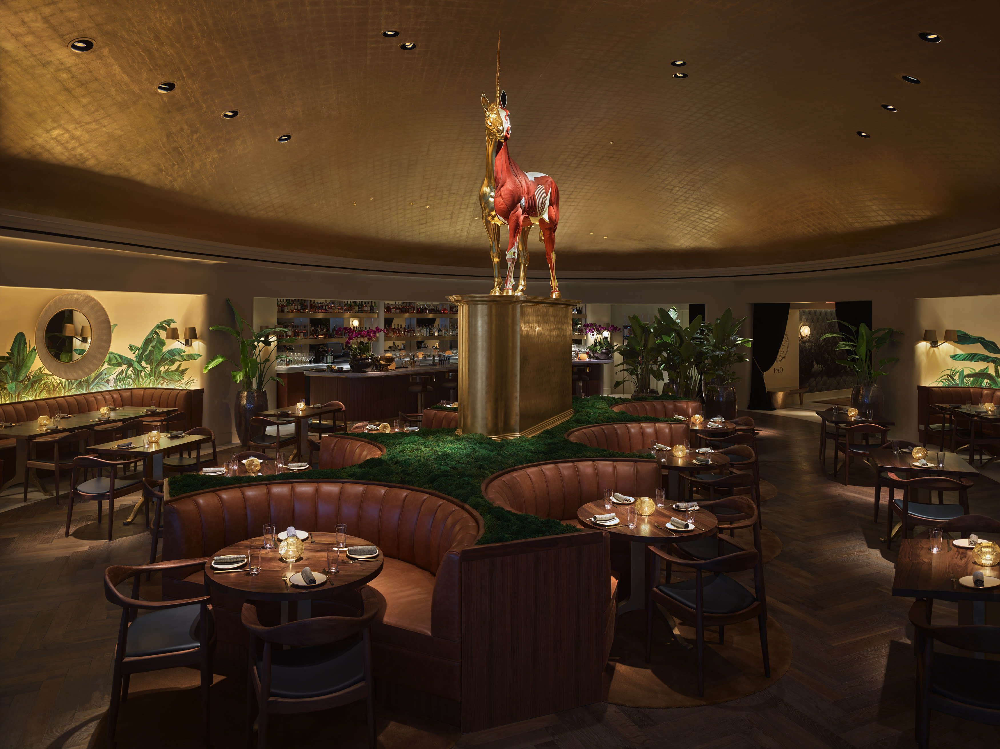 Luxury Pao Dining Room