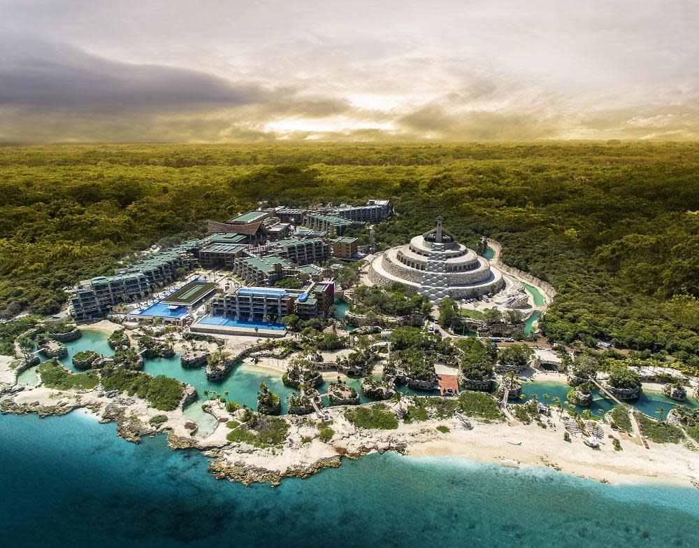 Hotel Spotlight: Hotel Xcaret México - Paradise for Active Families