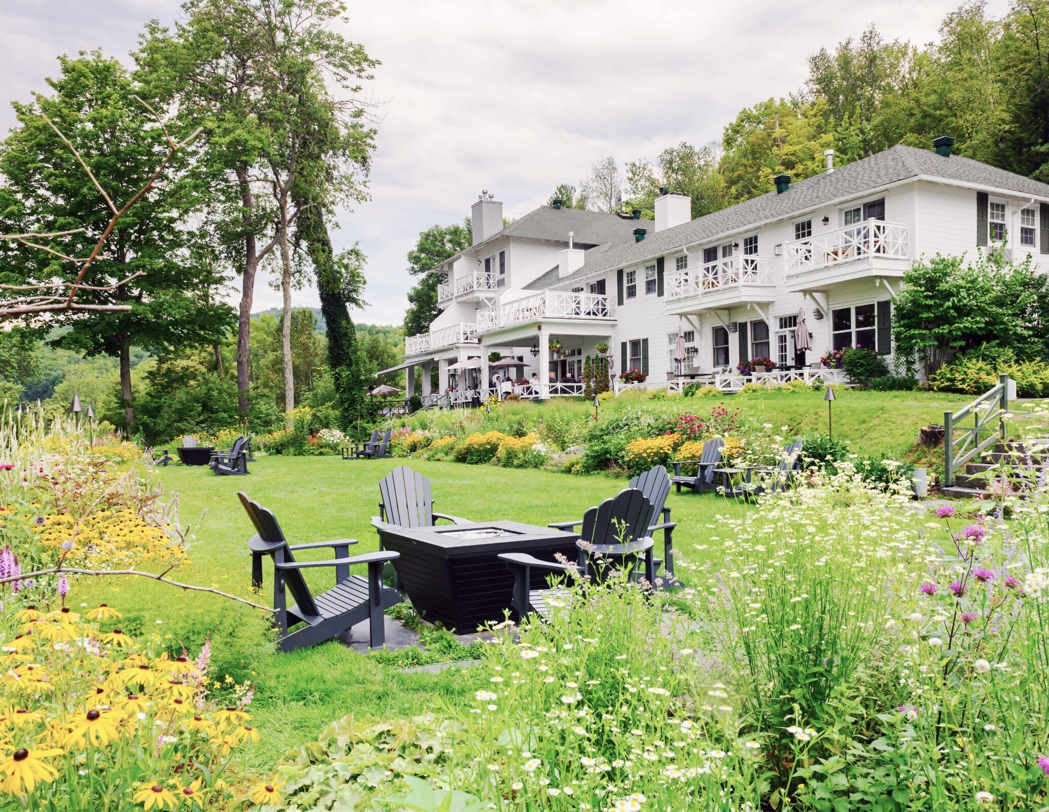 Manoir Hovey Hotel Review: The #1 Resort in Canada