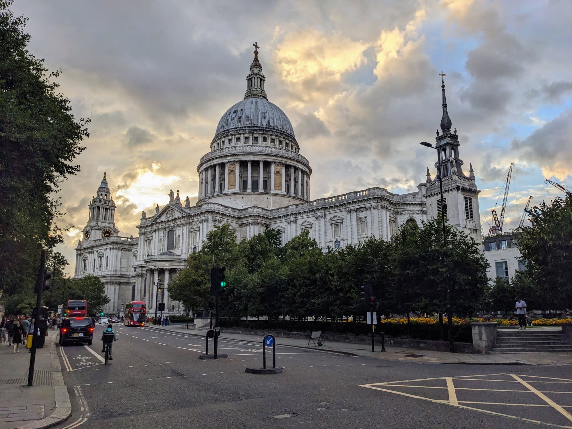 The Best of London in 8 Hours — A Whirlwind Adventure for a Long Layover