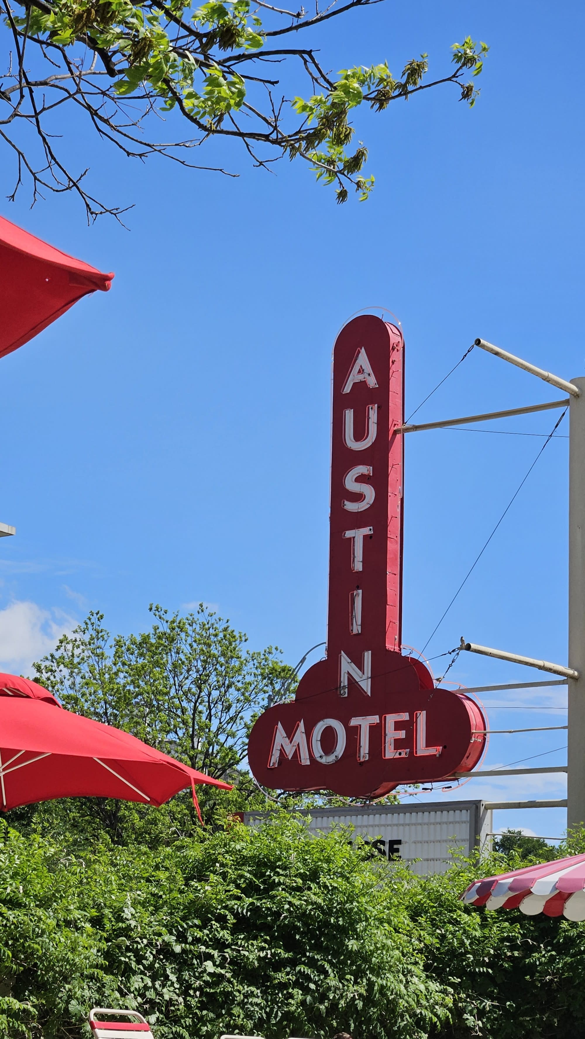 24 Hours in Austin: A Birthday Getaway at the Iconic Austin Motel with a Site Inspection