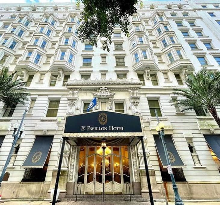 Hidden Gem Discovered: Le Pavillon Hotel, New Orleans