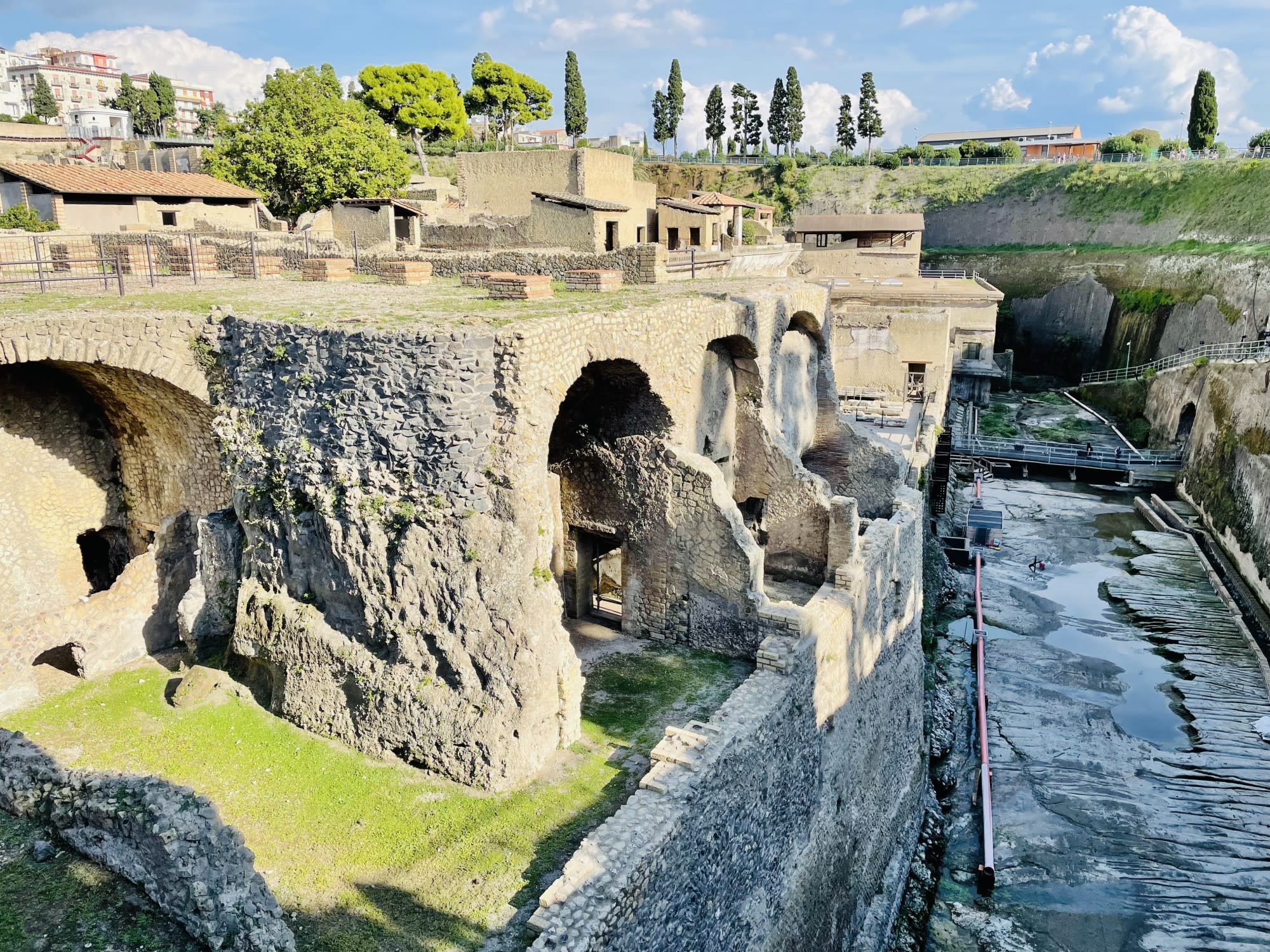 Discovering Naples, Italy: A Day Trip of Hidden Gems