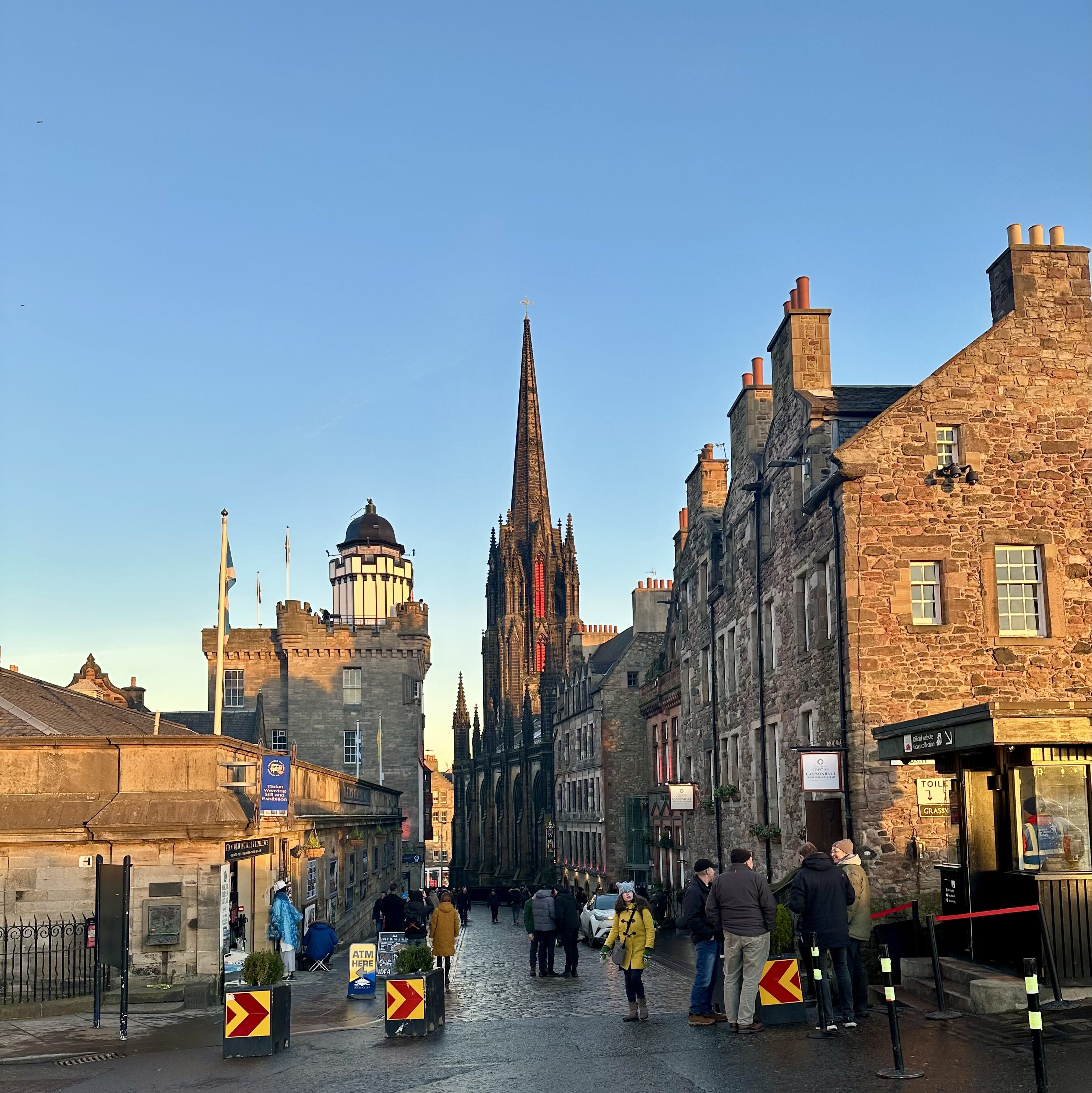 Advisor - Edinburgh Uncovered: Stays, Sights and Sips in Scotland’s Enchanting Capital