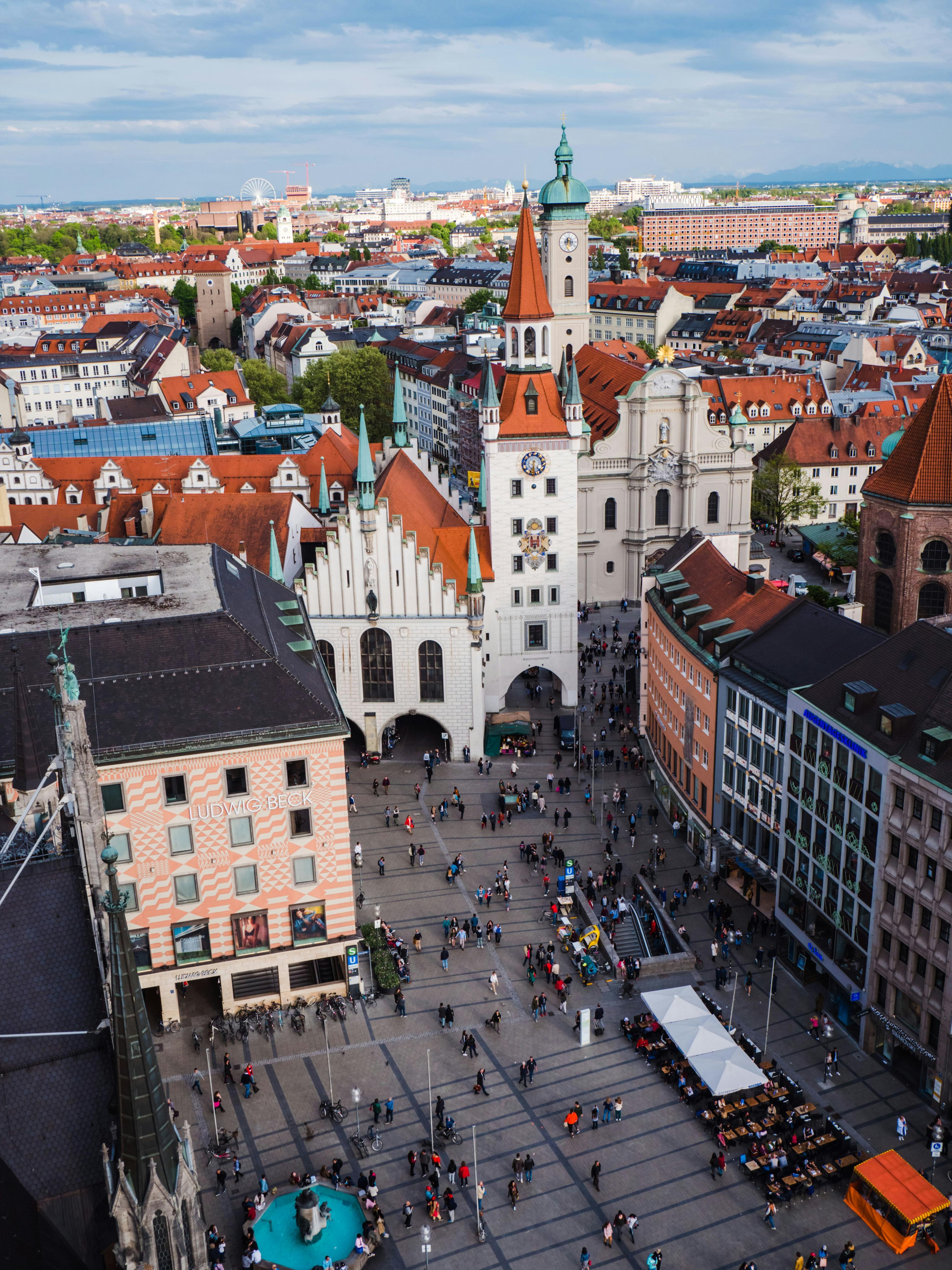 Advisor - Lively Munich: A Short Guide