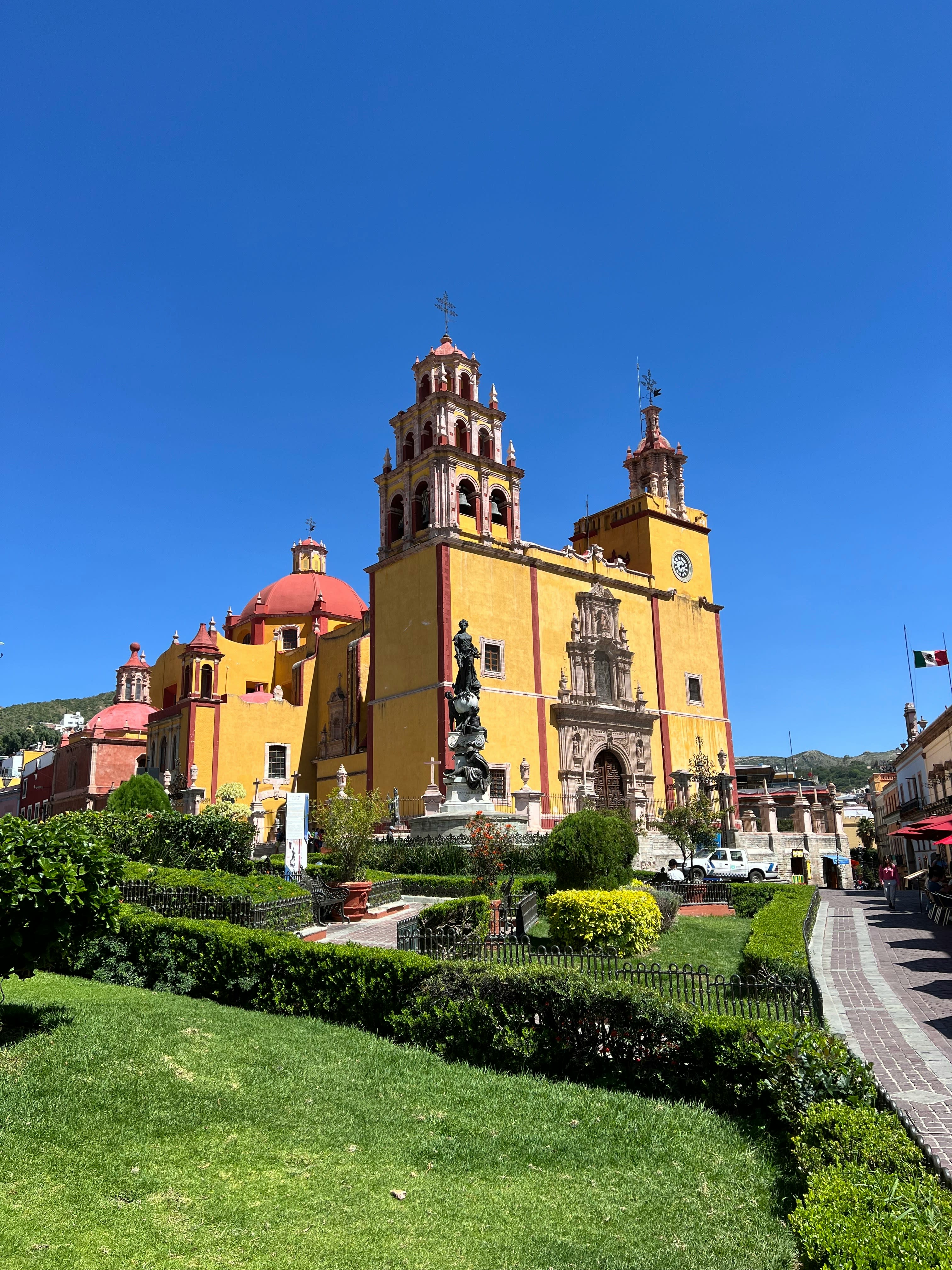 Advisor - Celebrating Life at Día de Muertos in Guanajuato, Mexico