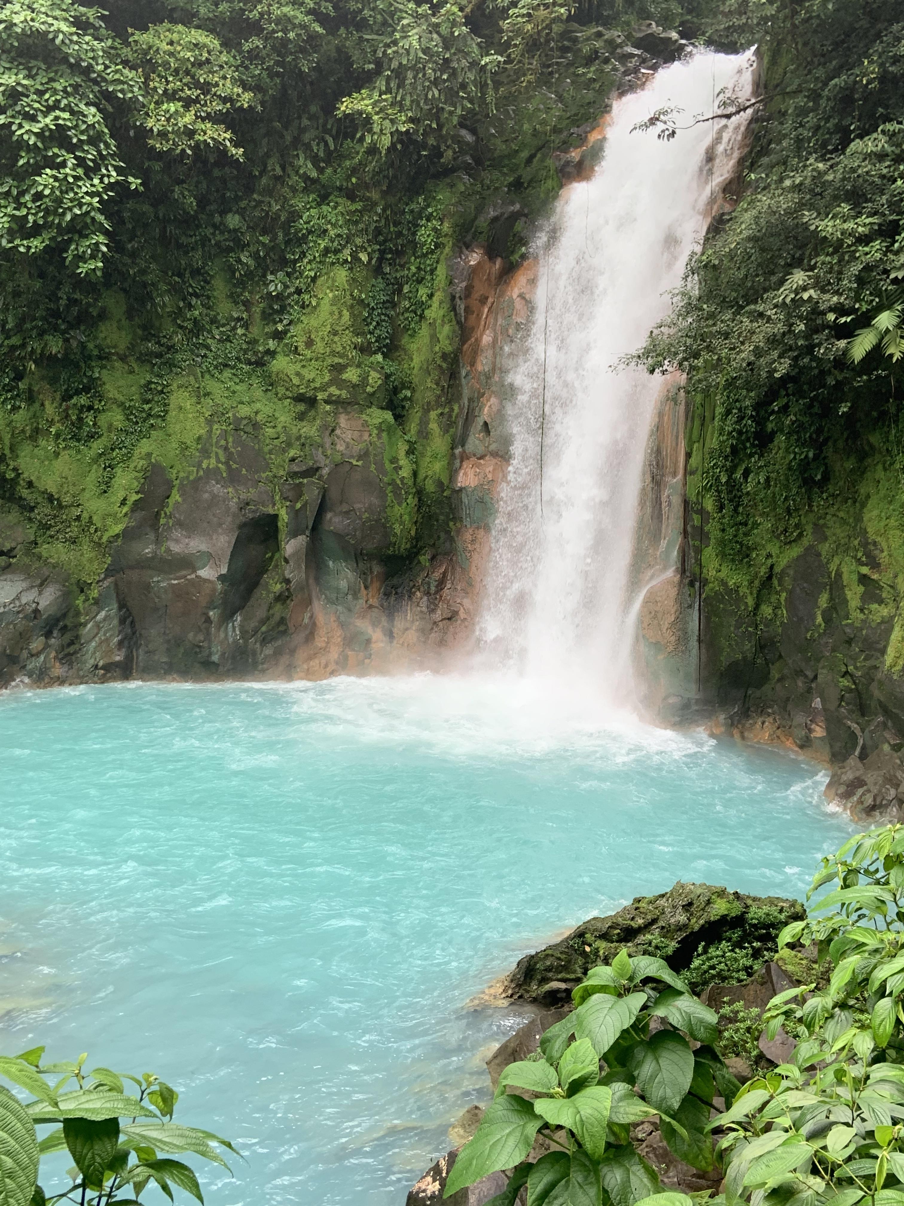 Advisor - Adventure Awaits - A Guide to Finding Pura Vida in Costa Rica