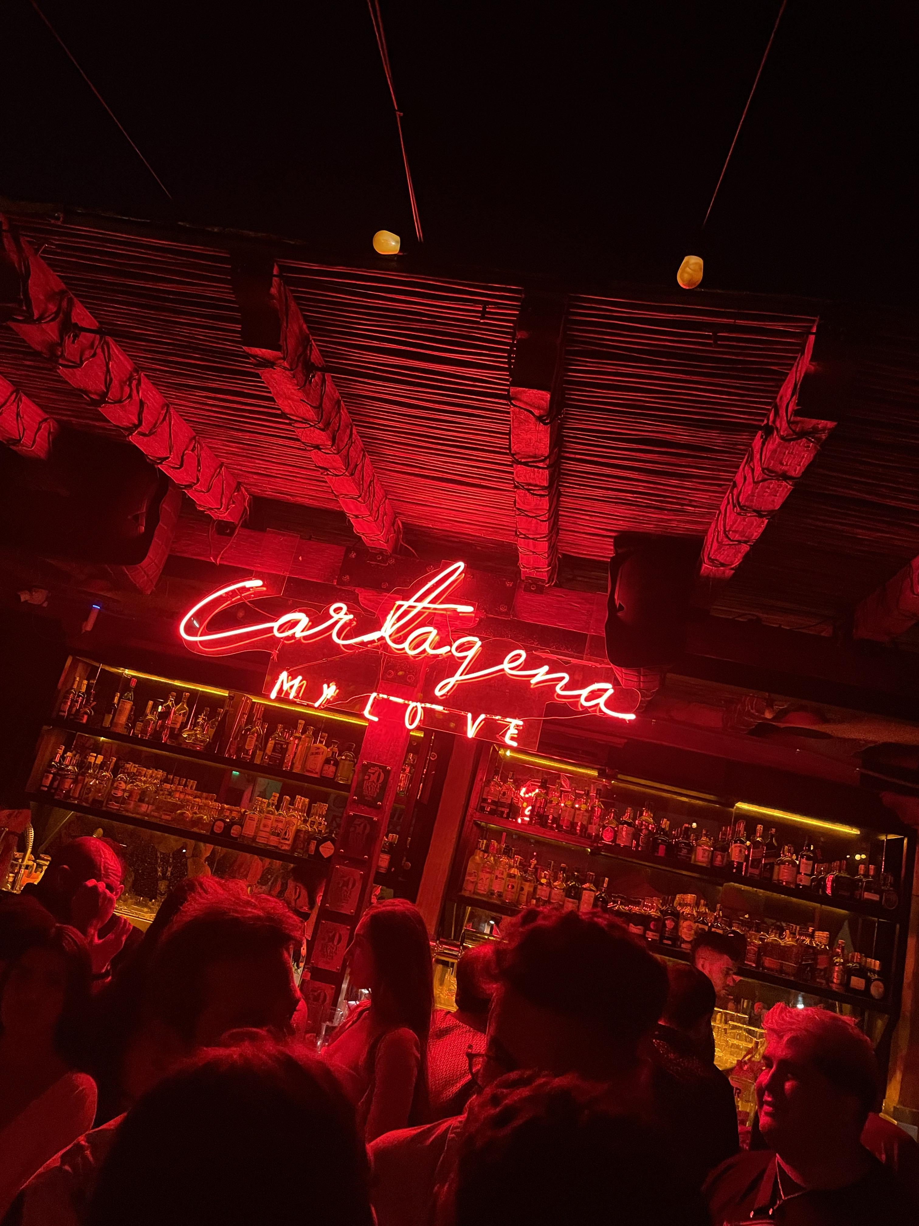 Advisor - Cartagena & Vibes: Luxury, Beach Clubs & Electric Nights