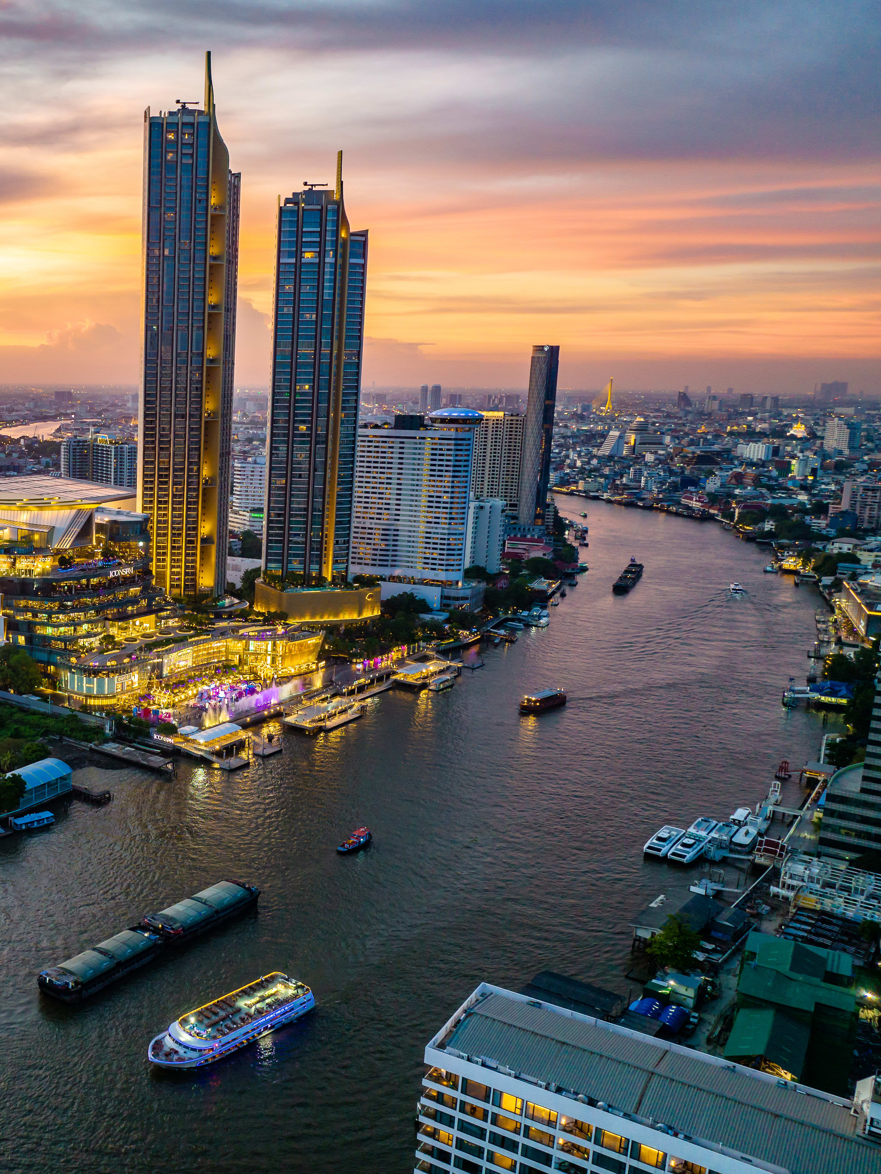 Discover Bangkok’s Vibrant Mall Culture