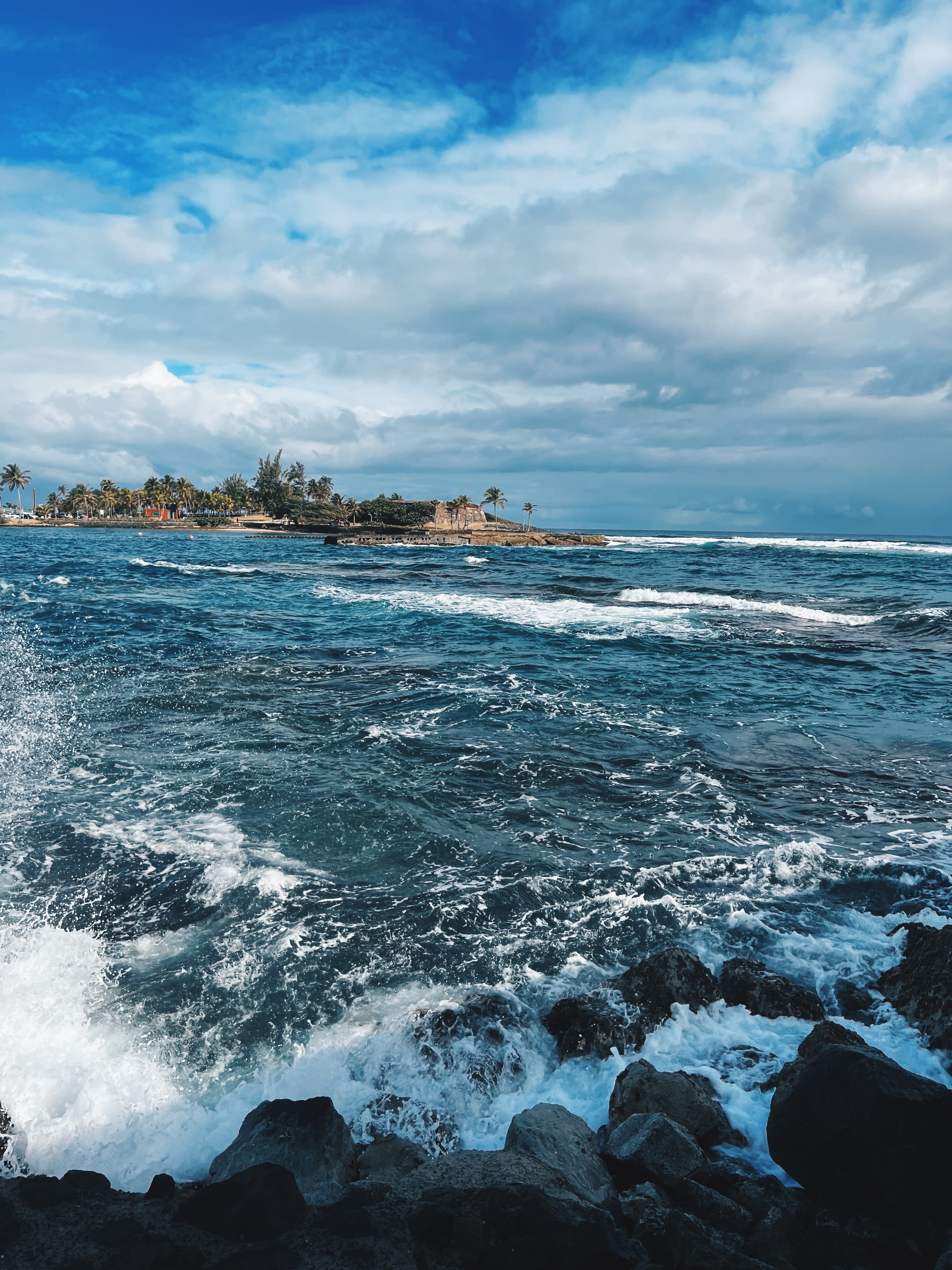 Advisor - San Juan Travel Guide: From Cobblestones to Coastlines