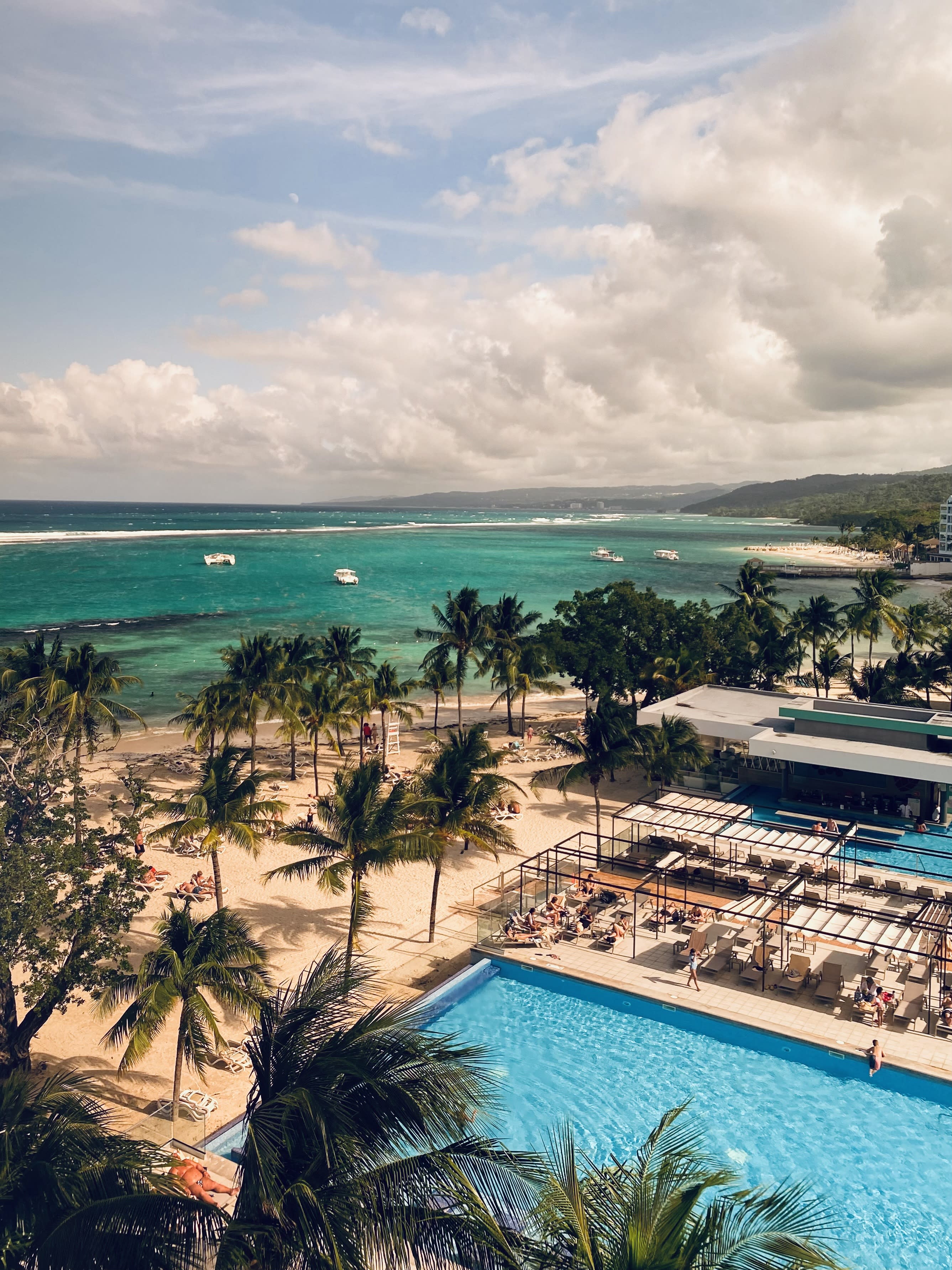 Advisor - A Couples' Guide to All-Inclusive Resorts in Ocho Rios, Jamaica