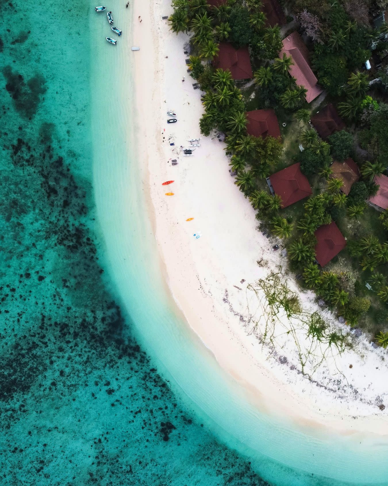 Advisor - Fiji is for Families: The Ultimate Family Beach Vacation