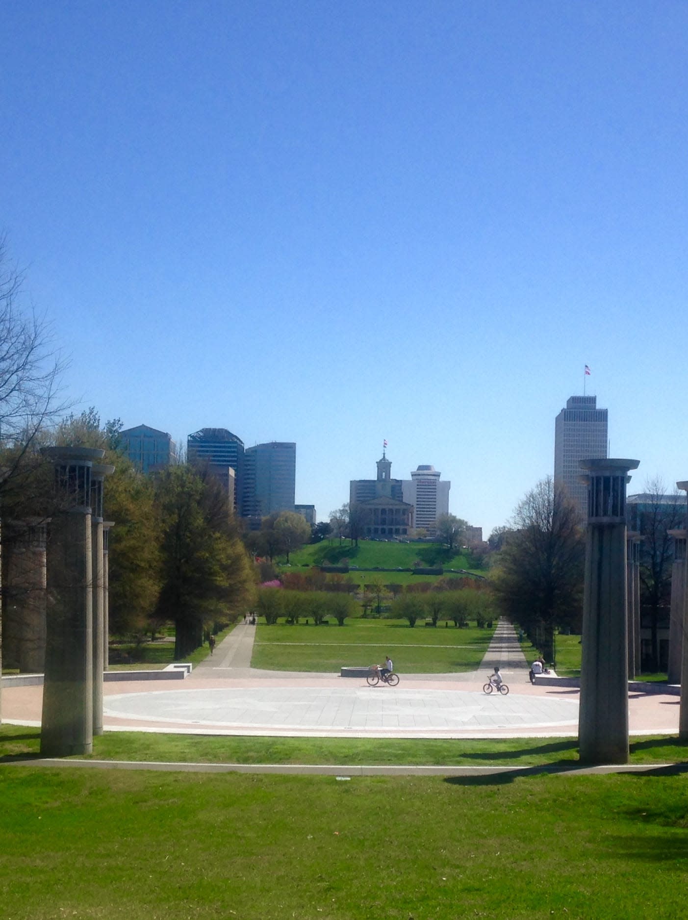Advisor - Fall in Love with Nashville—Like I Did