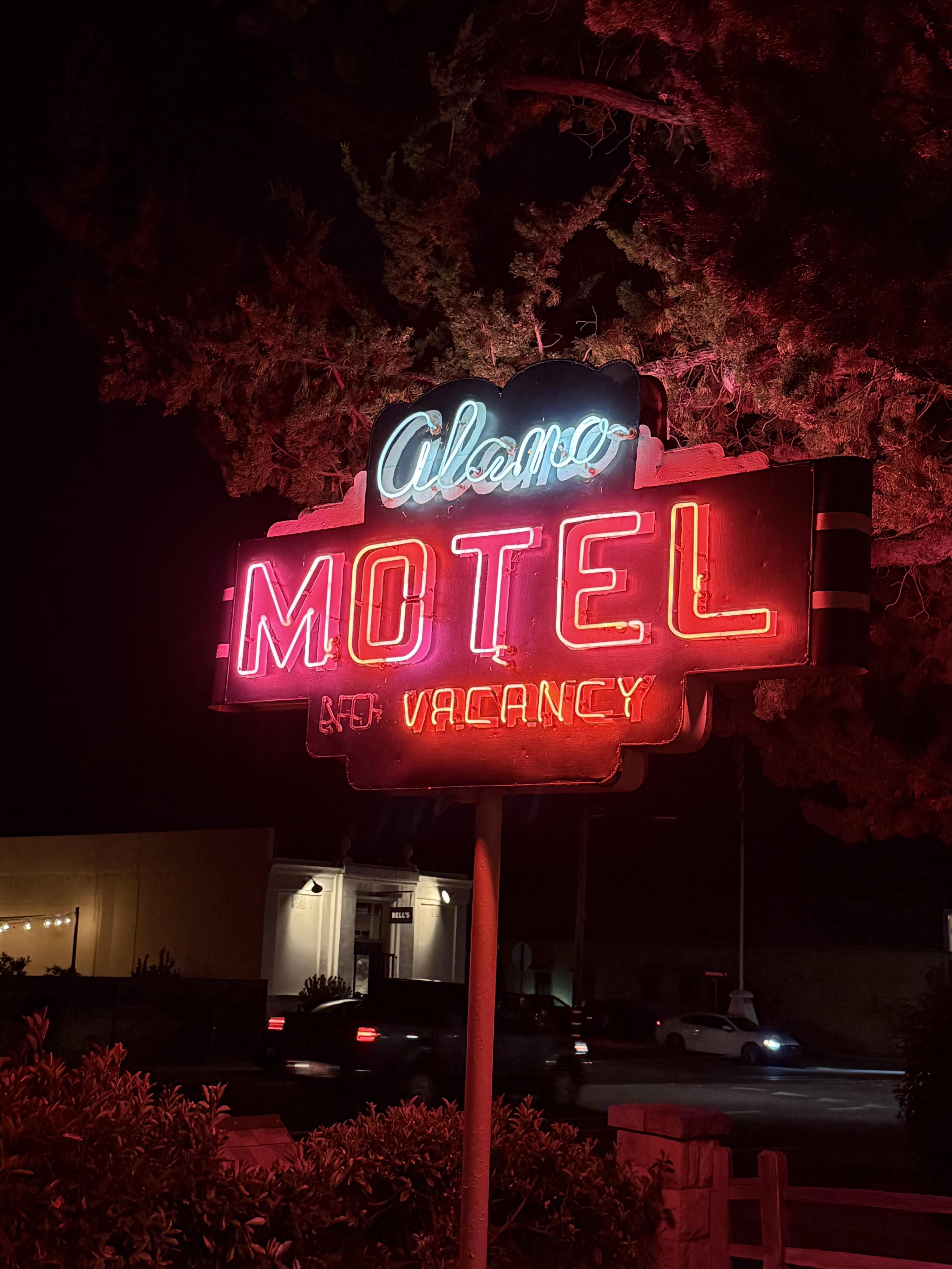 Advisor - Wine Country Without the Crowds: Your Guide to Los Alamos & Los Olivos, California