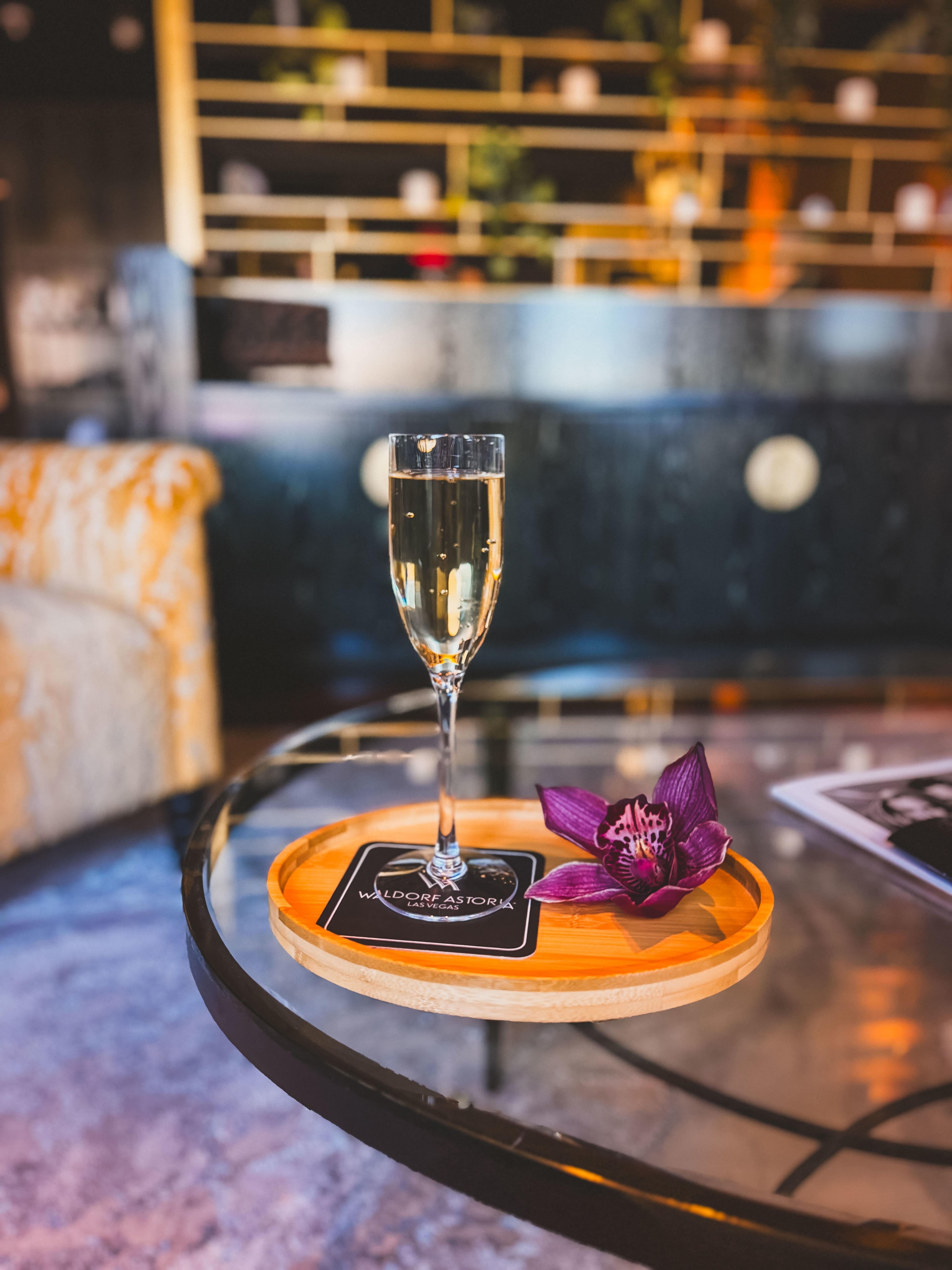 Advisor - Sequins & Sanity: A Guide to Vegas Over 40
