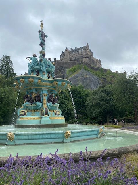 Advisor - Summer in Scotland: An Edinburgh Guide