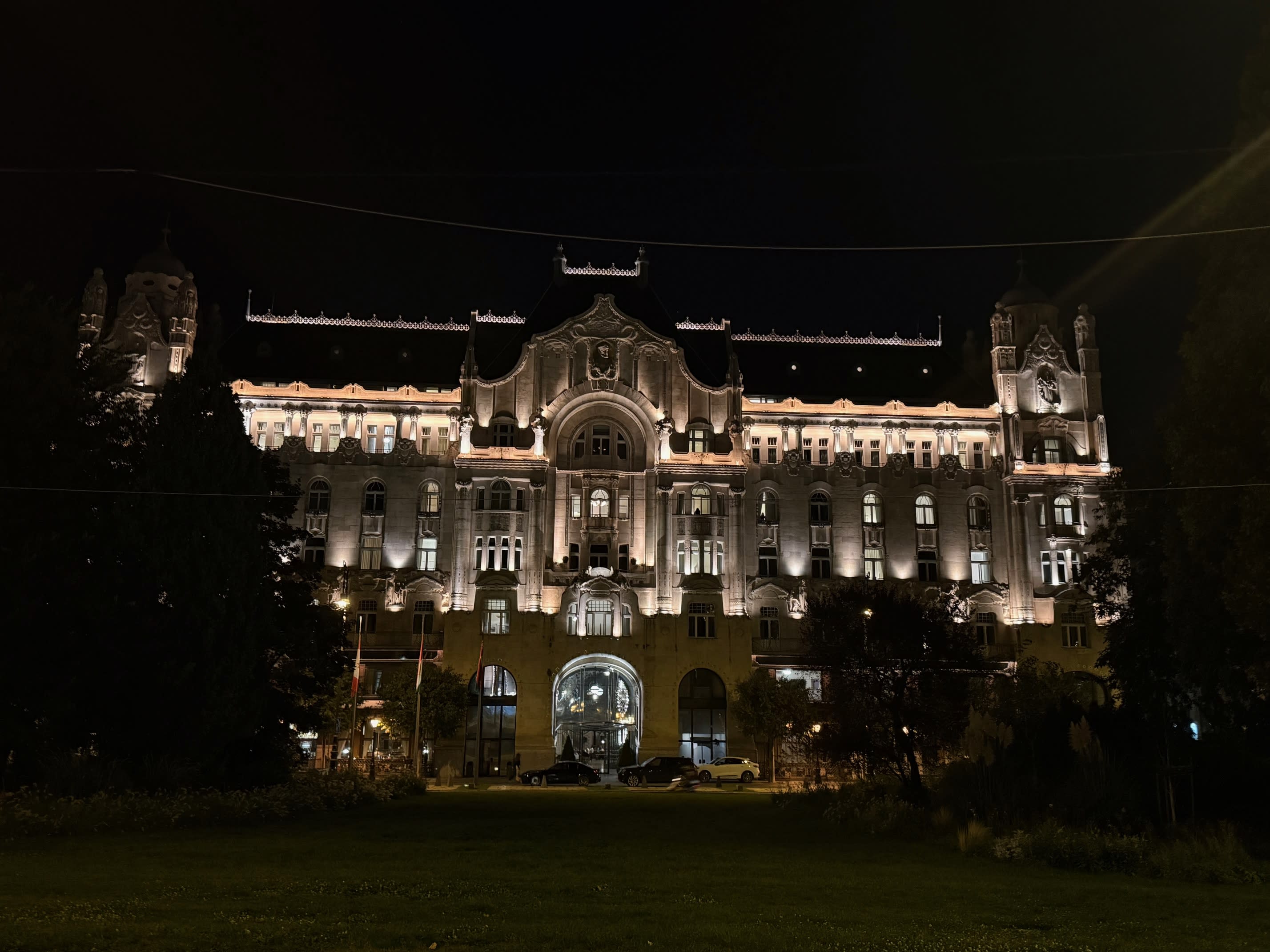 Four Seasons Gresham Palace Budapest: Where History, Luxury & Riverfront Beauty Meet