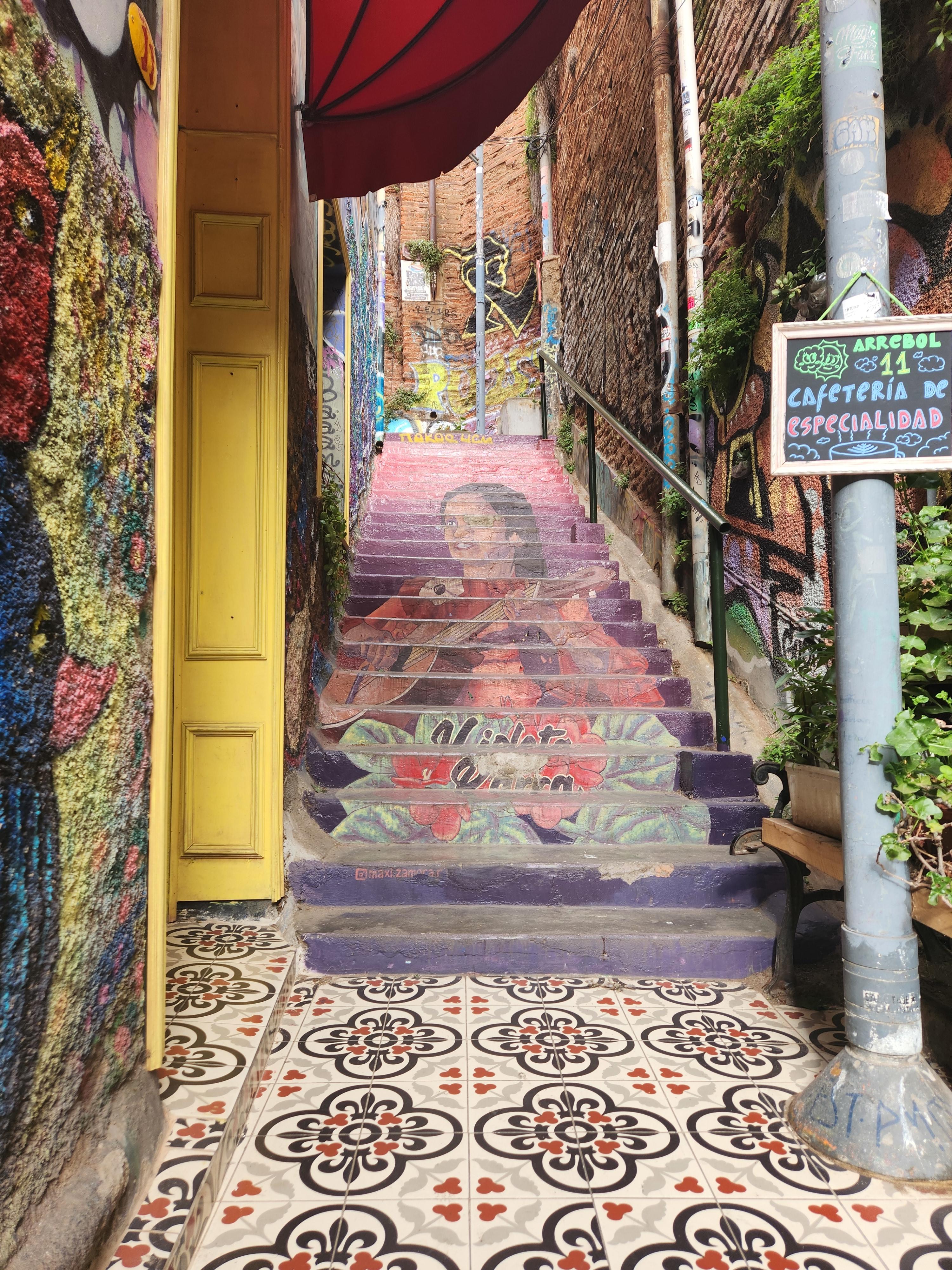 Advisor - Valparaíso, Chile: A City Made for Wandering