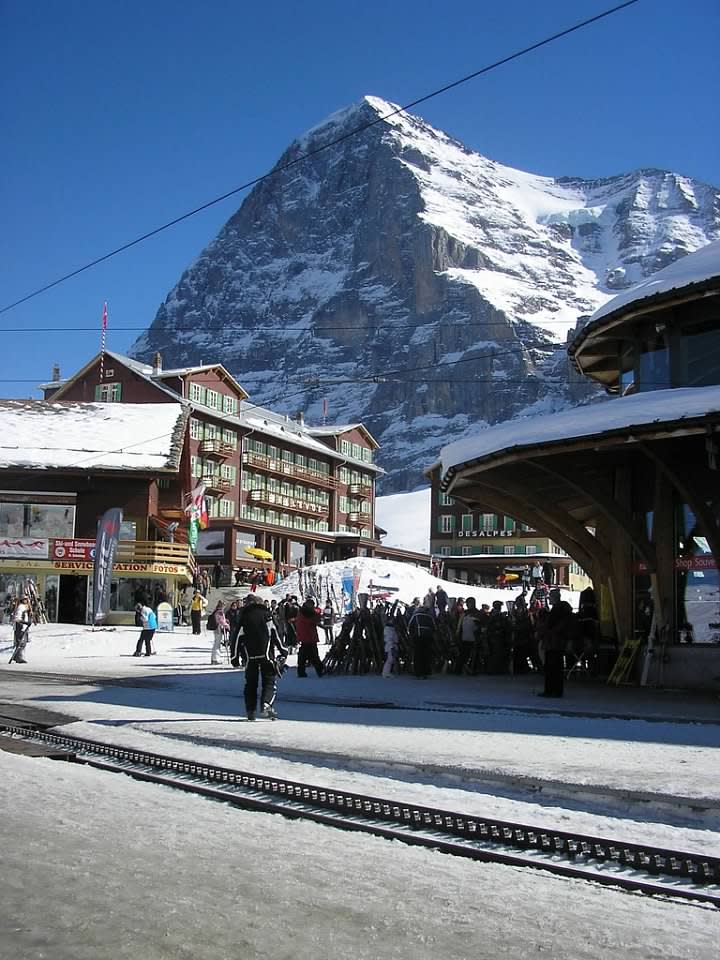 Advisor - Guide to a Swiss Winter Wonderland on a Budget